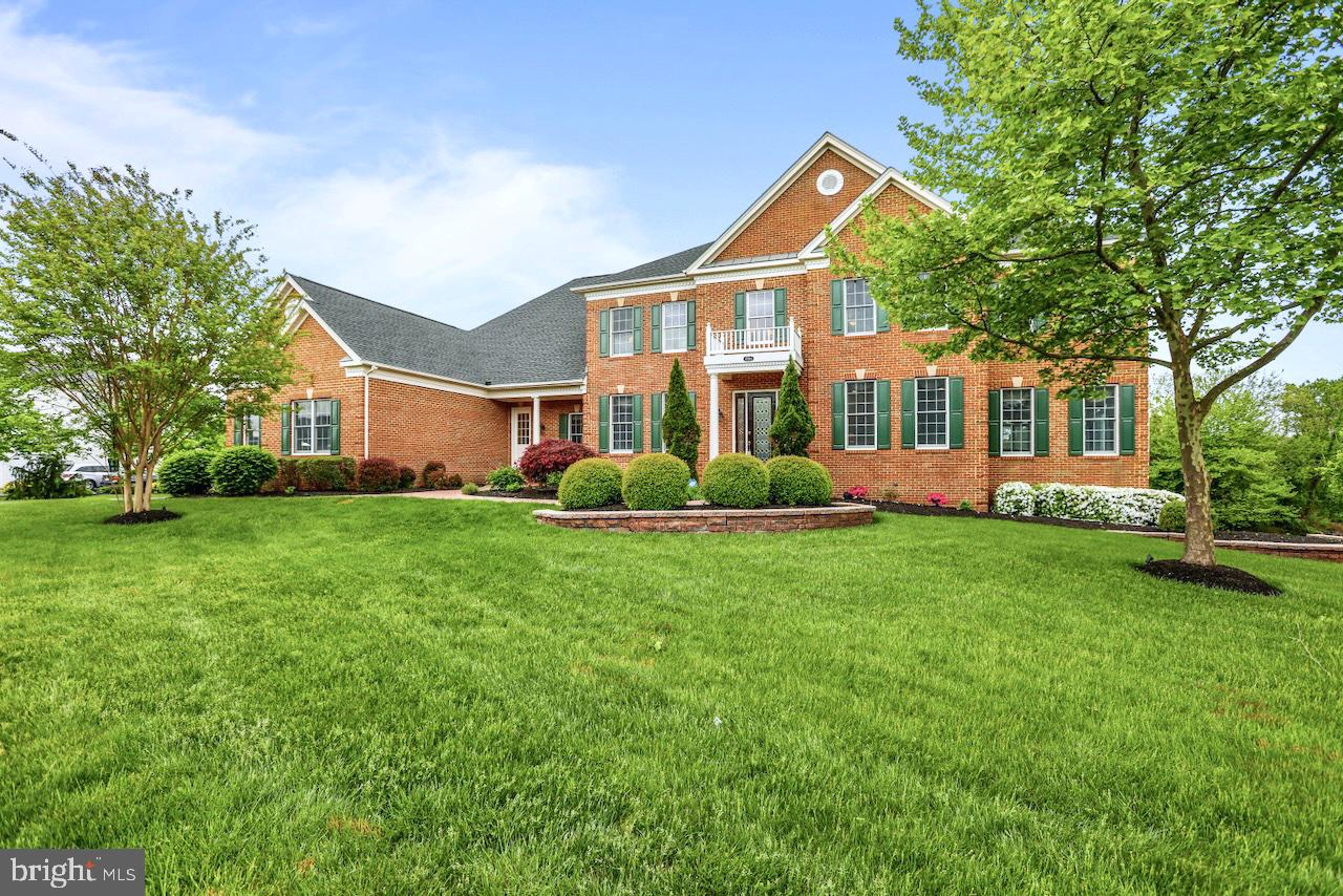 LOUDOUN VALLEY ESTATES - Residential