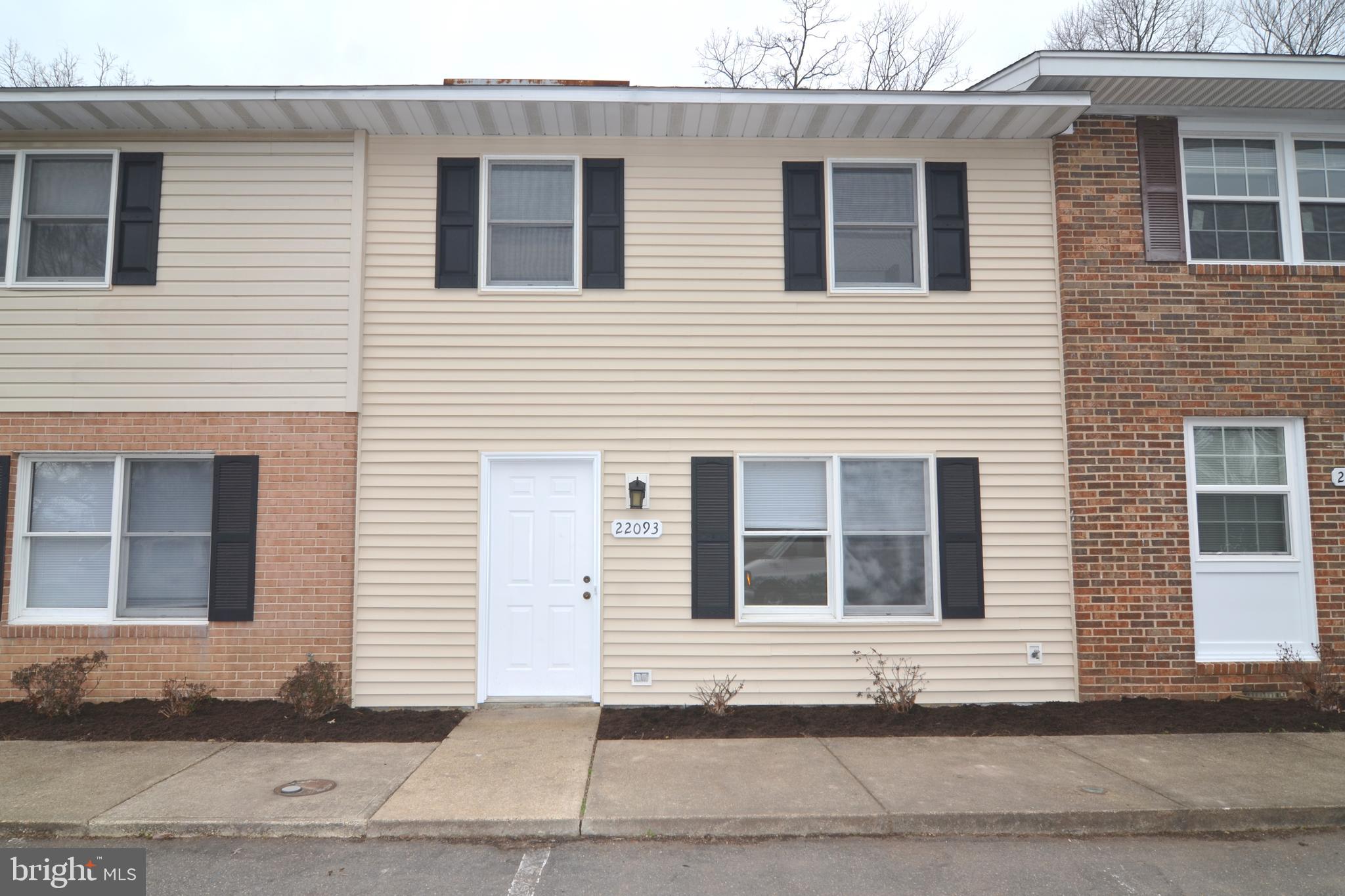 SPRING VALLEY - Residential Lease