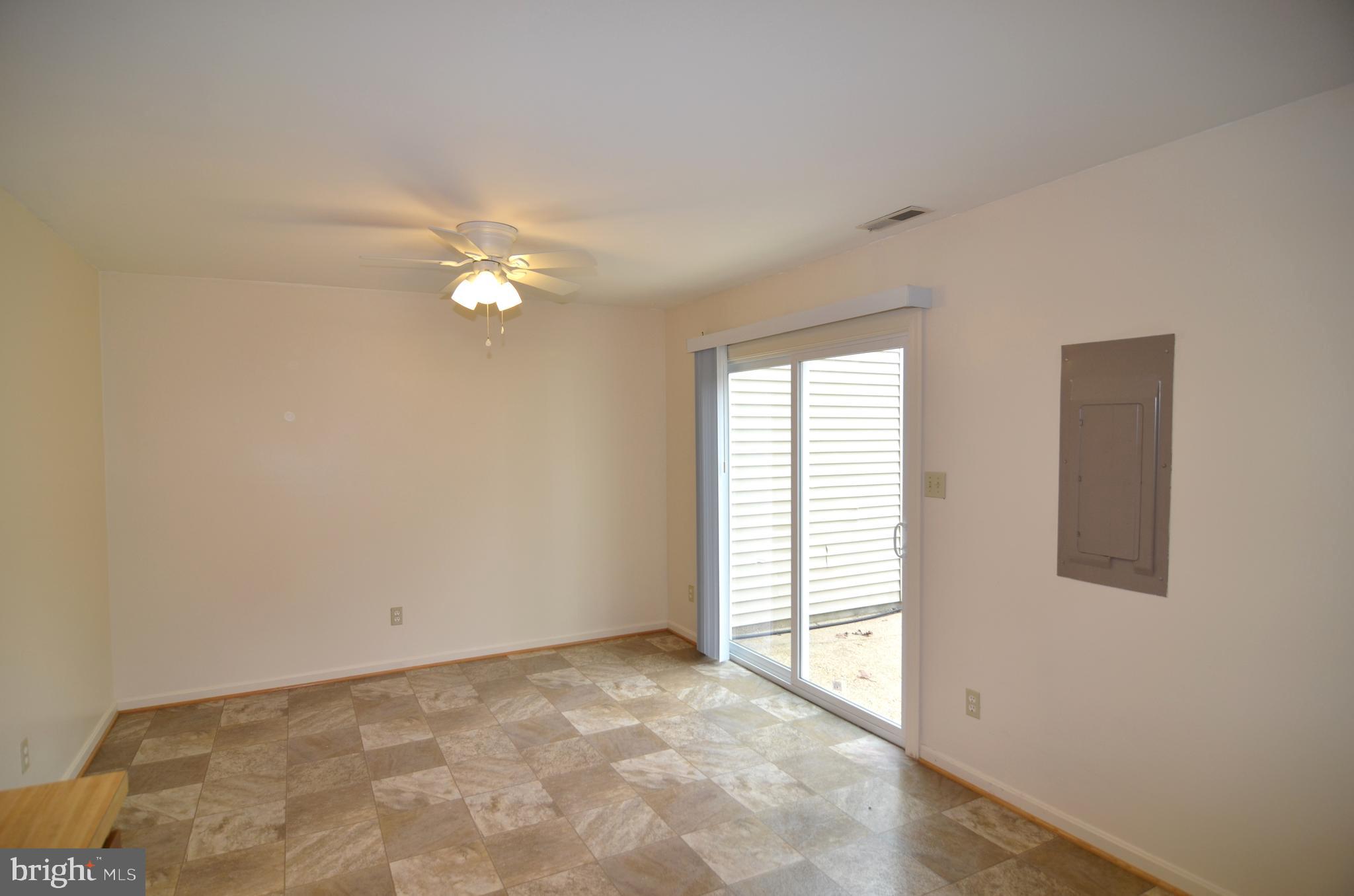 SPRING VALLEY - Residential Lease