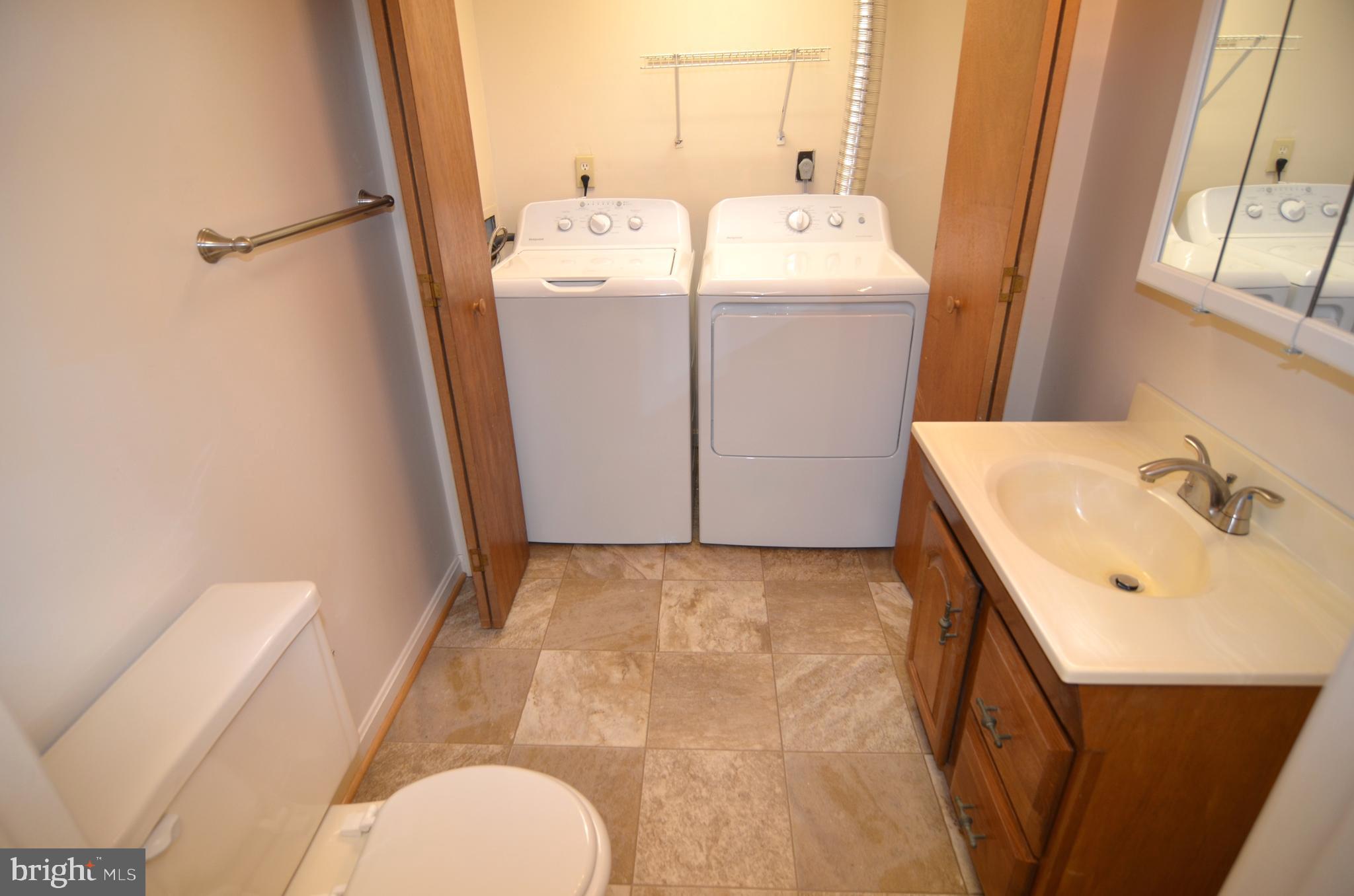 SPRING VALLEY - Residential Lease