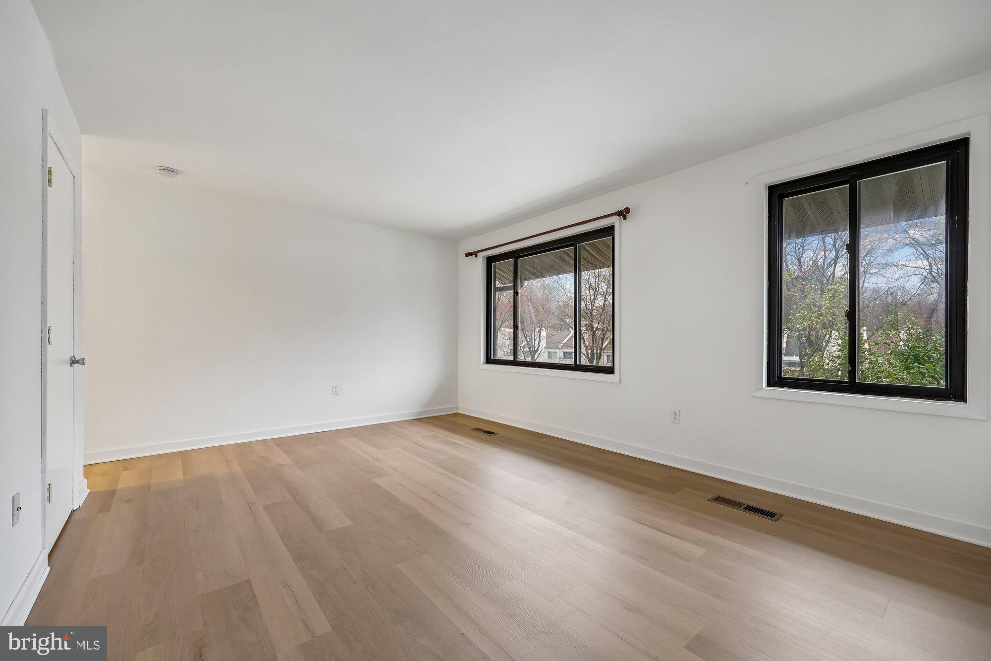 THE COVE - Residential