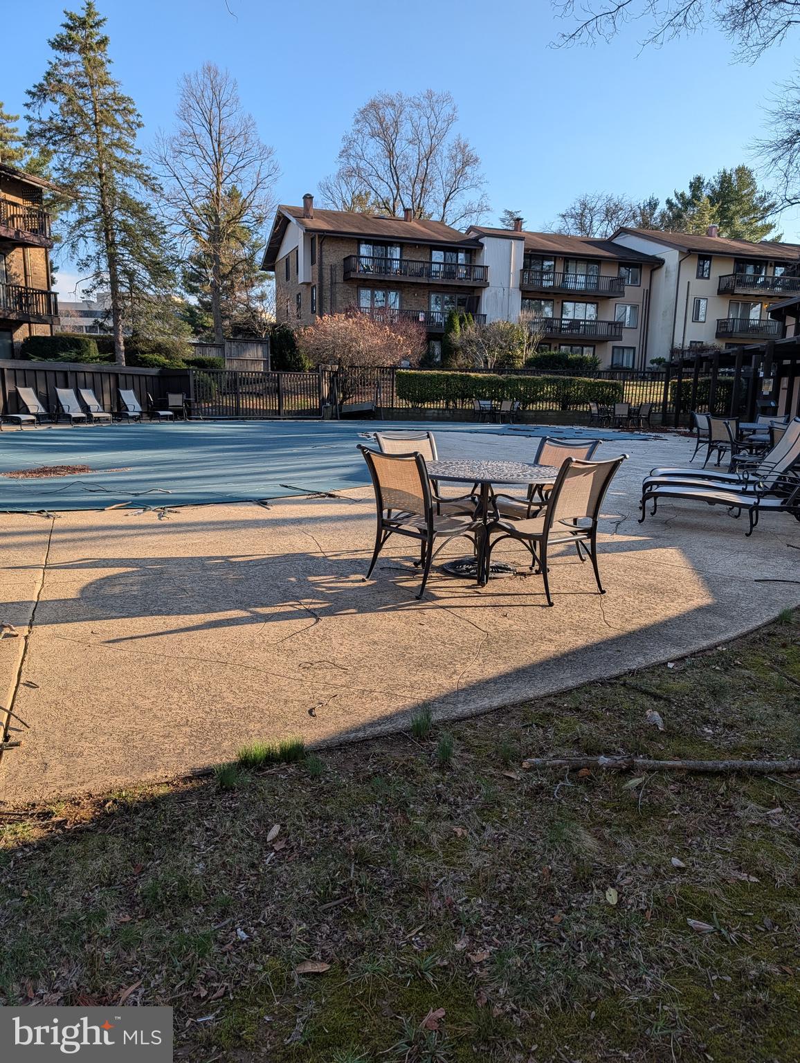 THE COVE - Residential