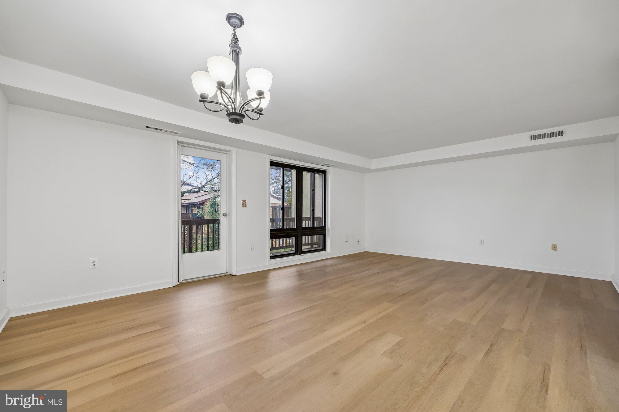 THE COVE - Residential