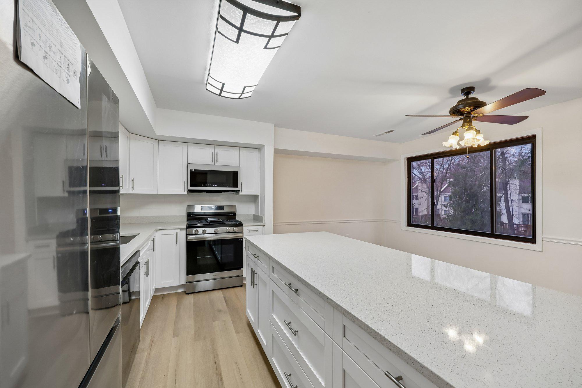 THE COVE - Residential