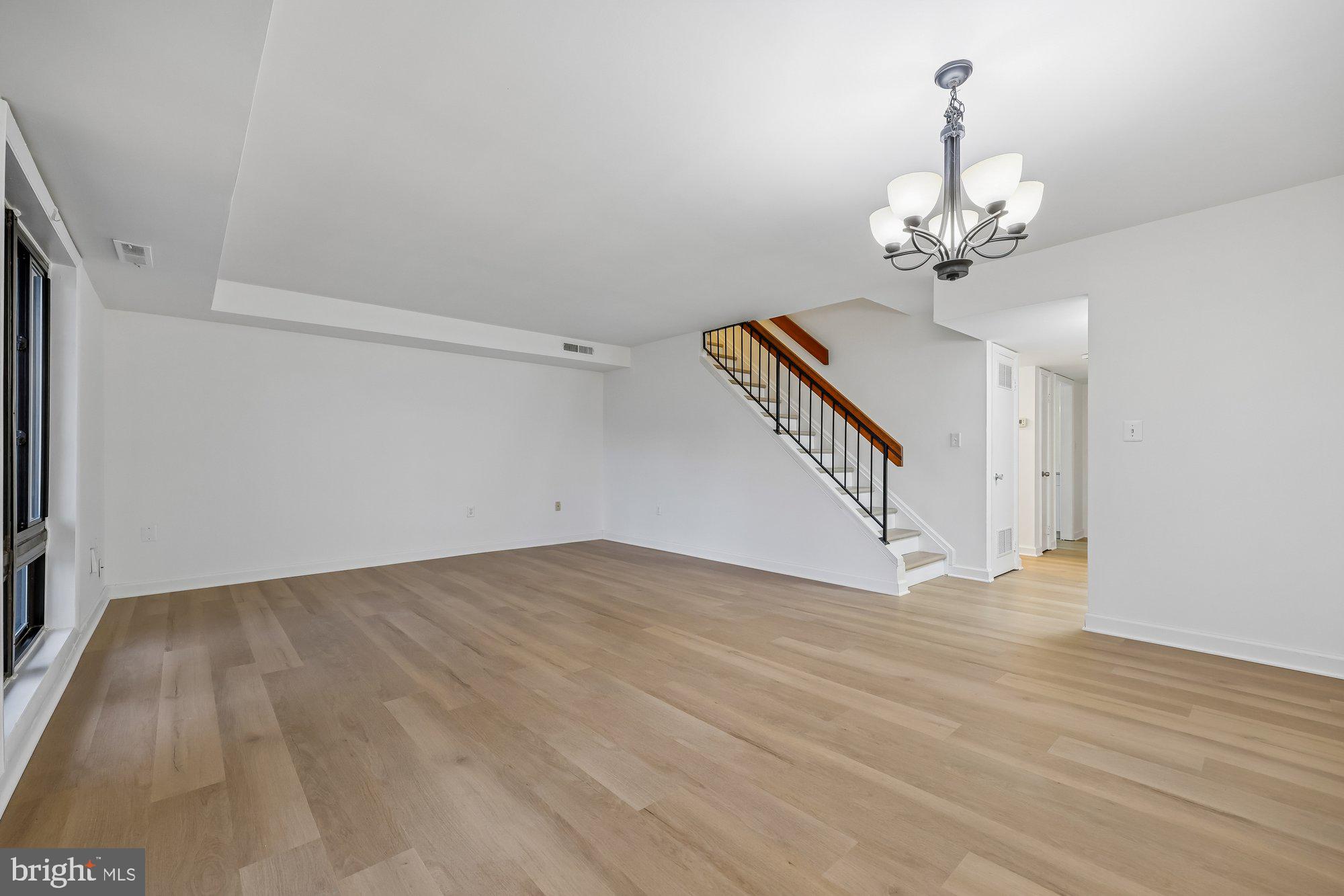 THE COVE - Residential