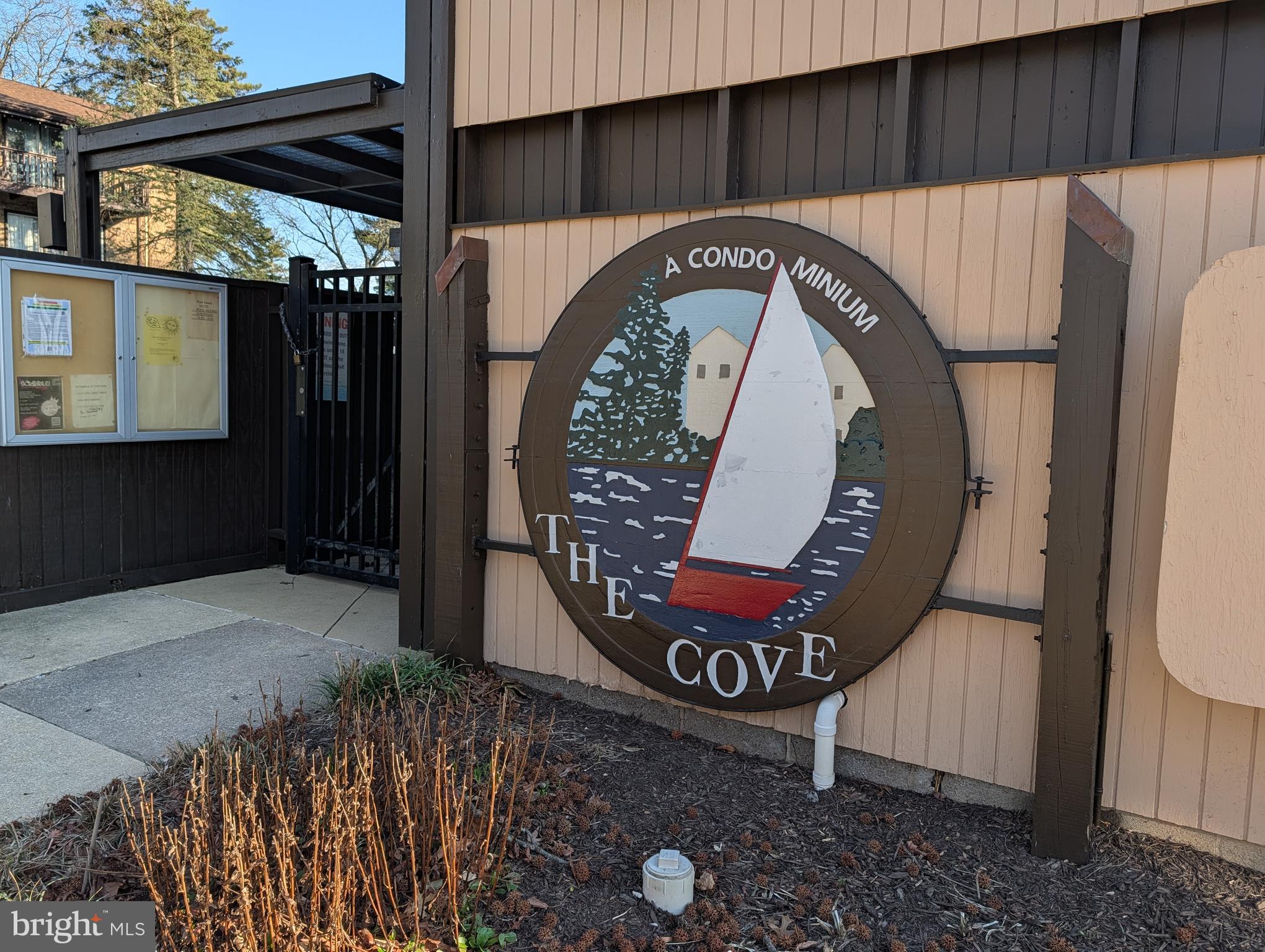 THE COVE - Residential