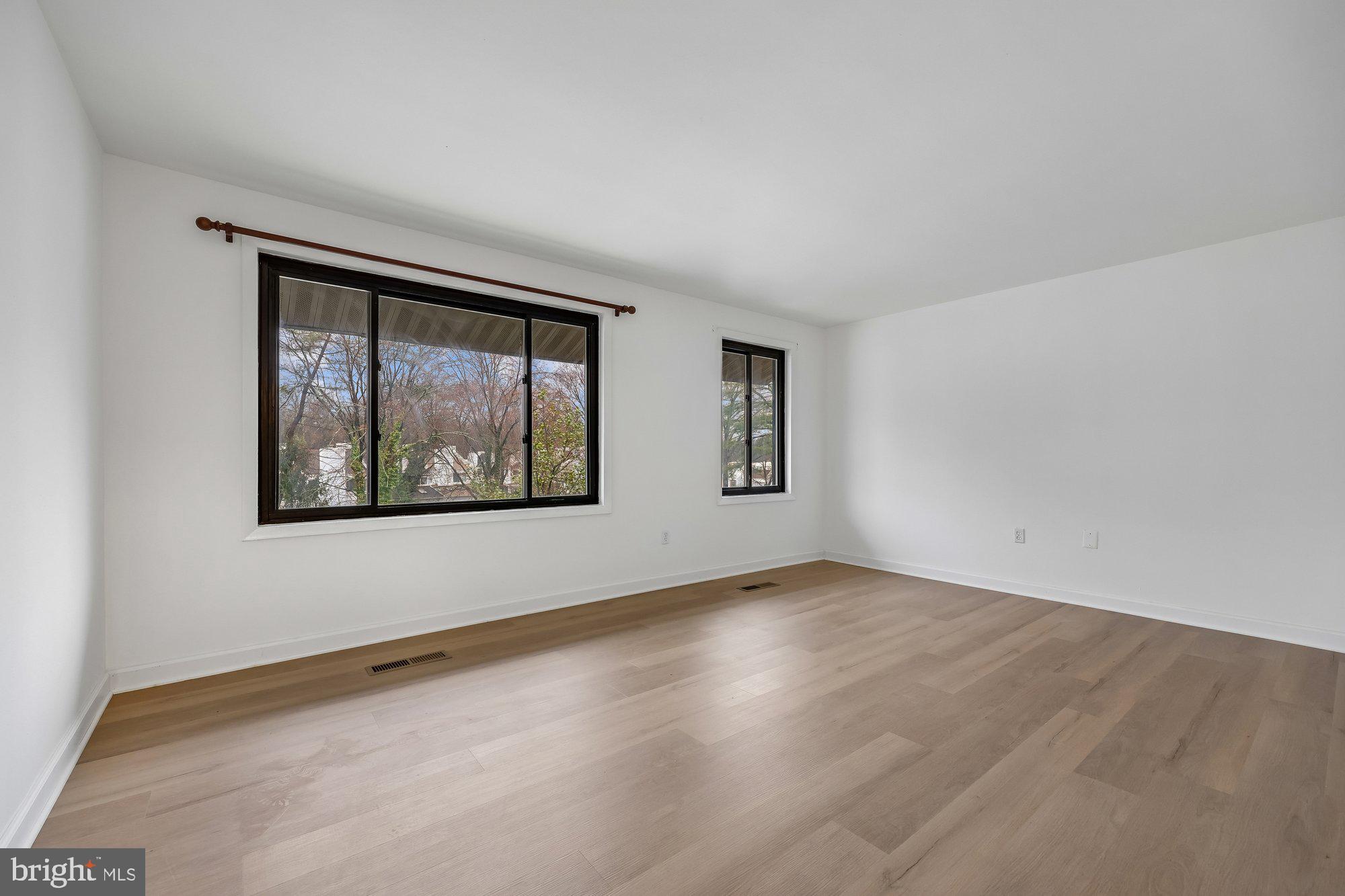 THE COVE - Residential