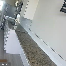 WEST BAY PARK - Residential