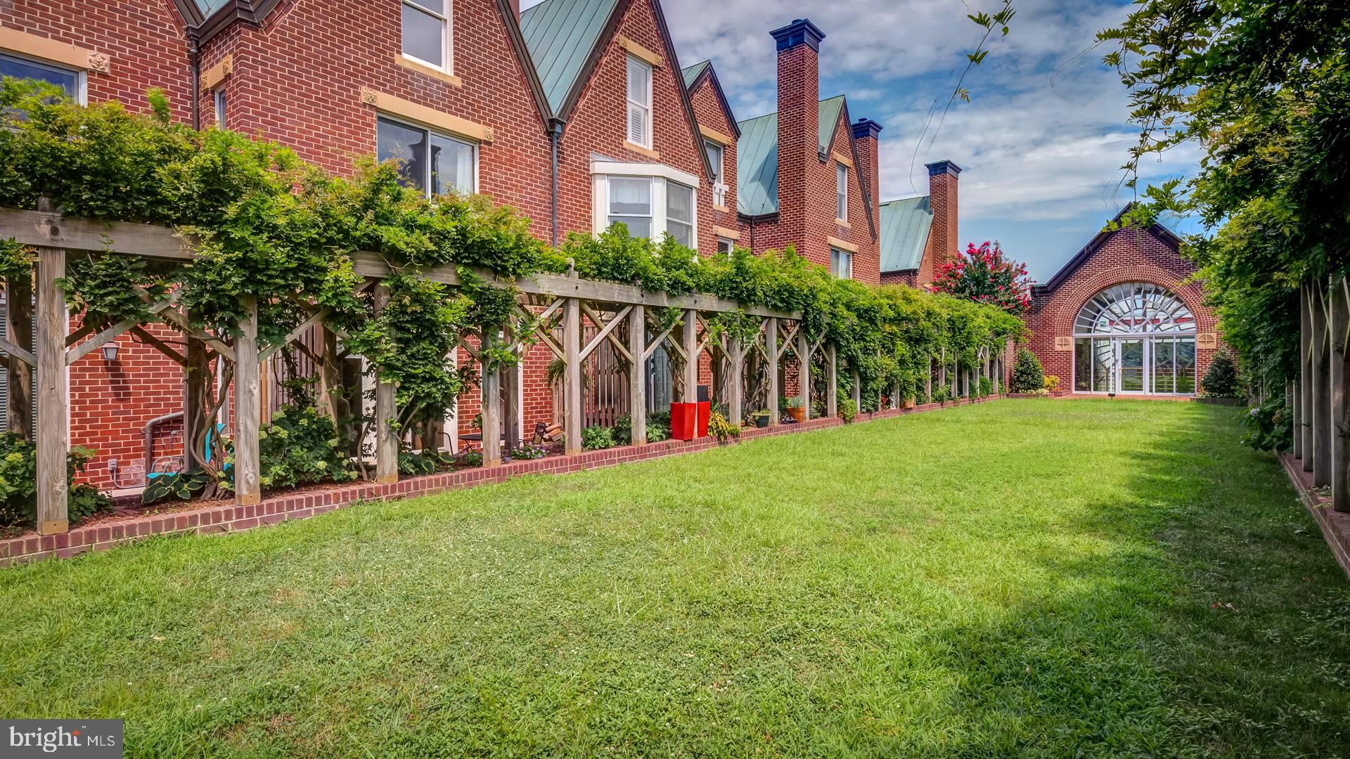 TORPEDO FACTORY - Residential