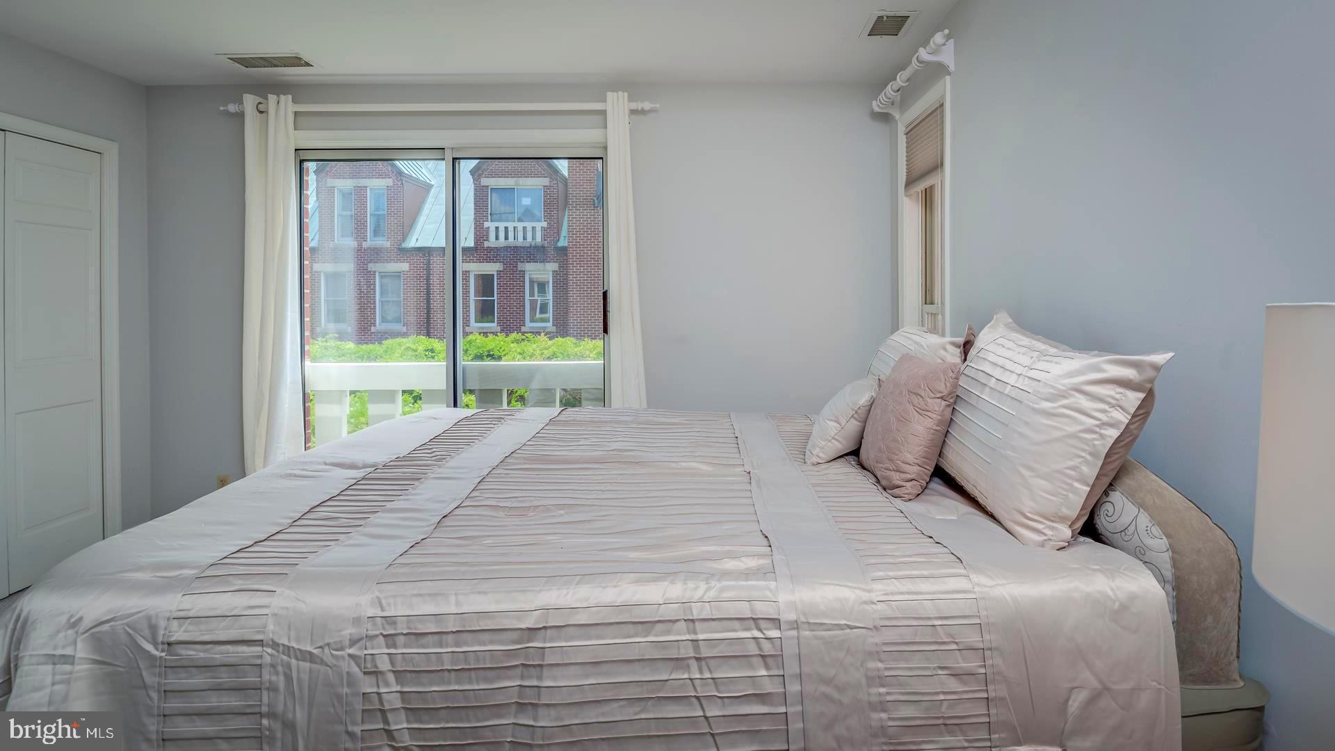 TORPEDO FACTORY - Residential