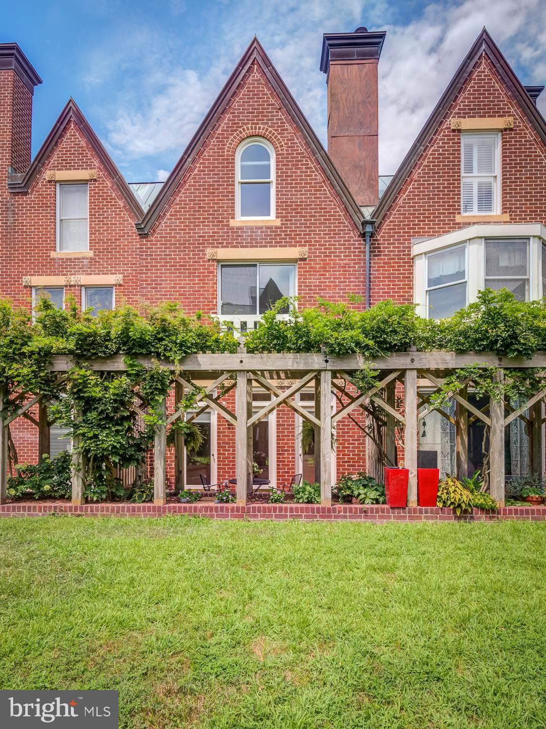 TORPEDO FACTORY - Residential