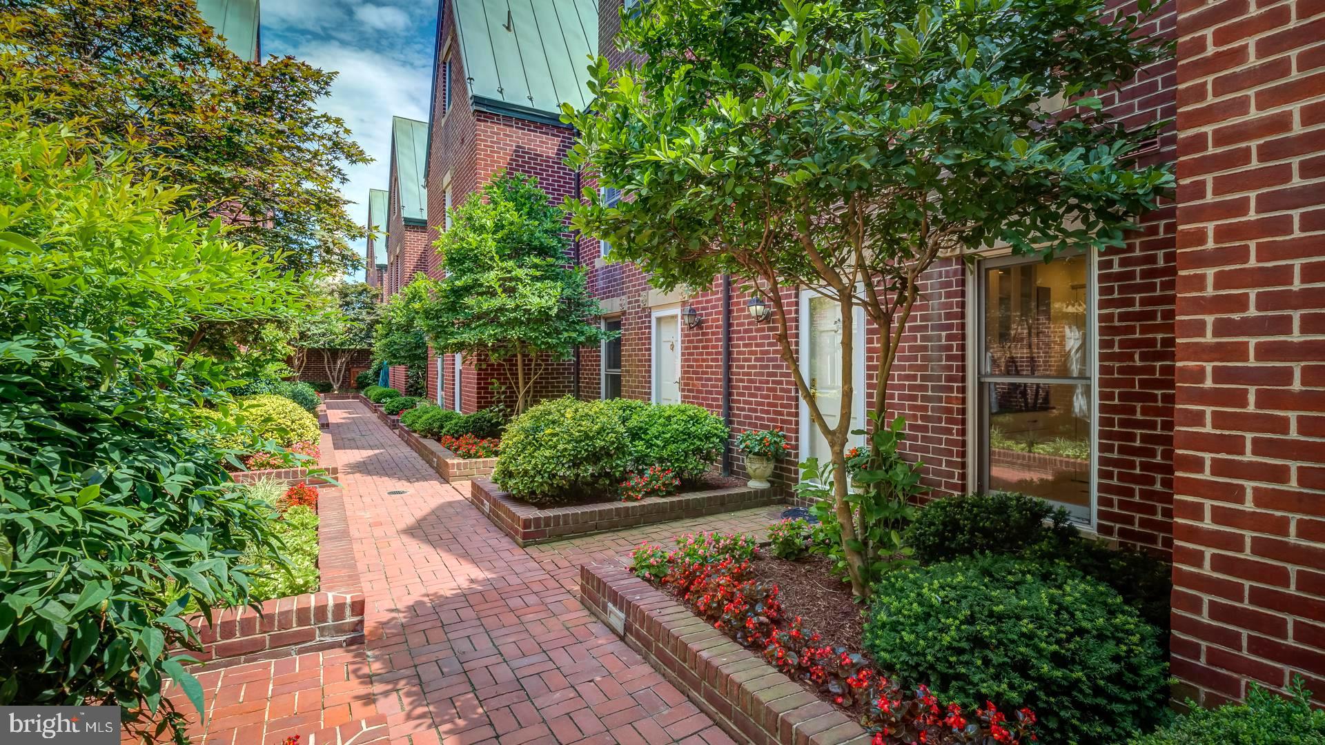 TORPEDO FACTORY - Residential