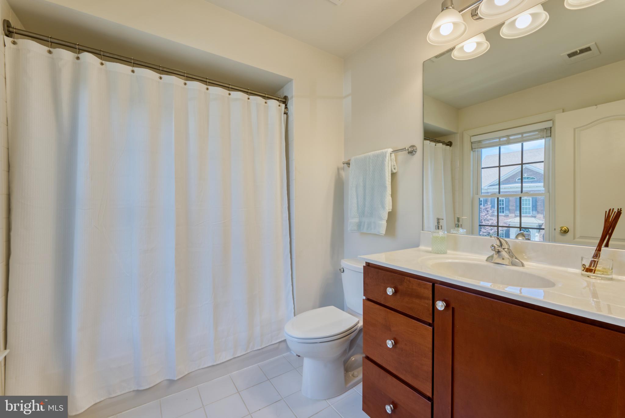 BRAMBLETON LANDBAY - Residential