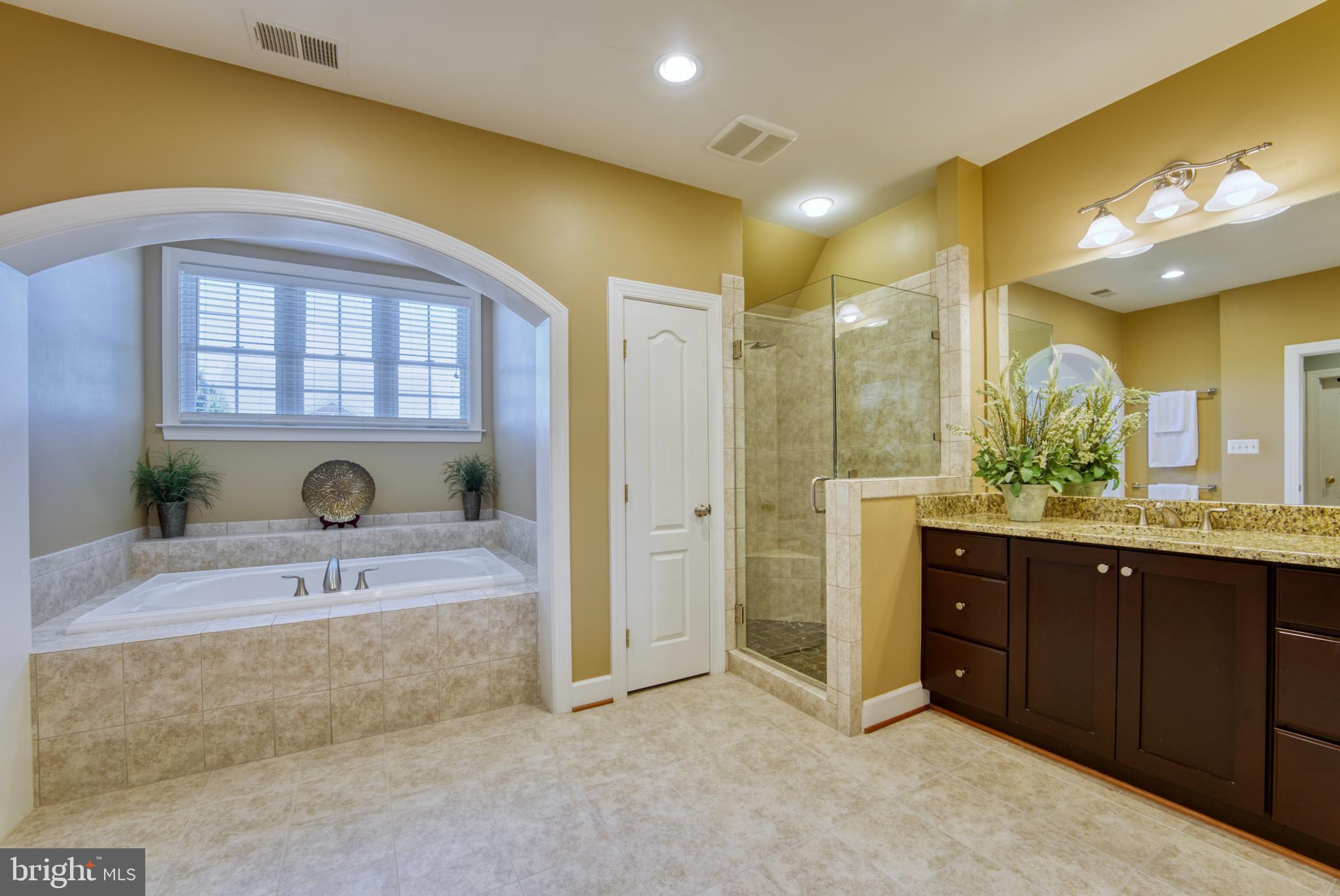 BRAMBLETON LANDBAY - Residential