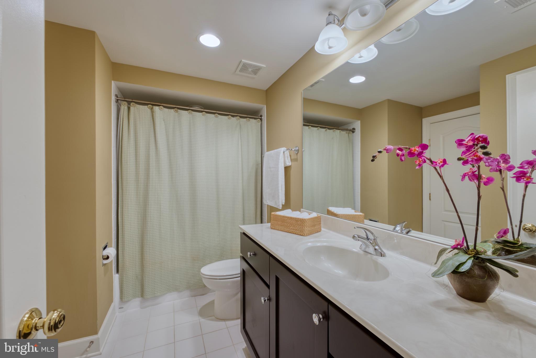 BRAMBLETON LANDBAY - Residential