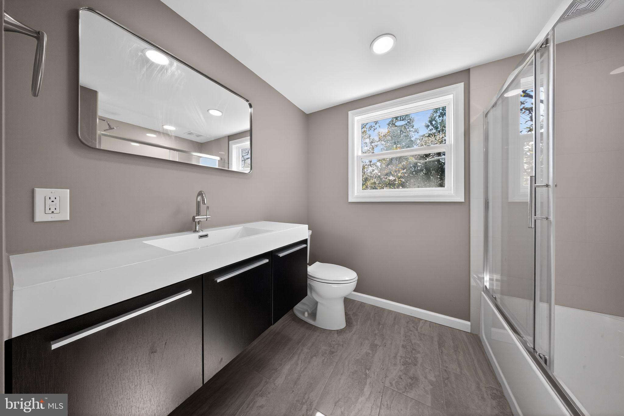 WILLOW MANOR FARMS - Residential