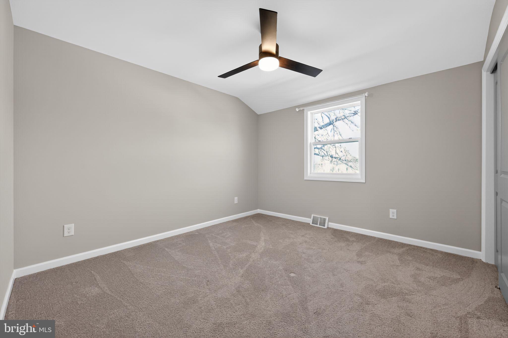 WILLOW MANOR FARMS - Residential