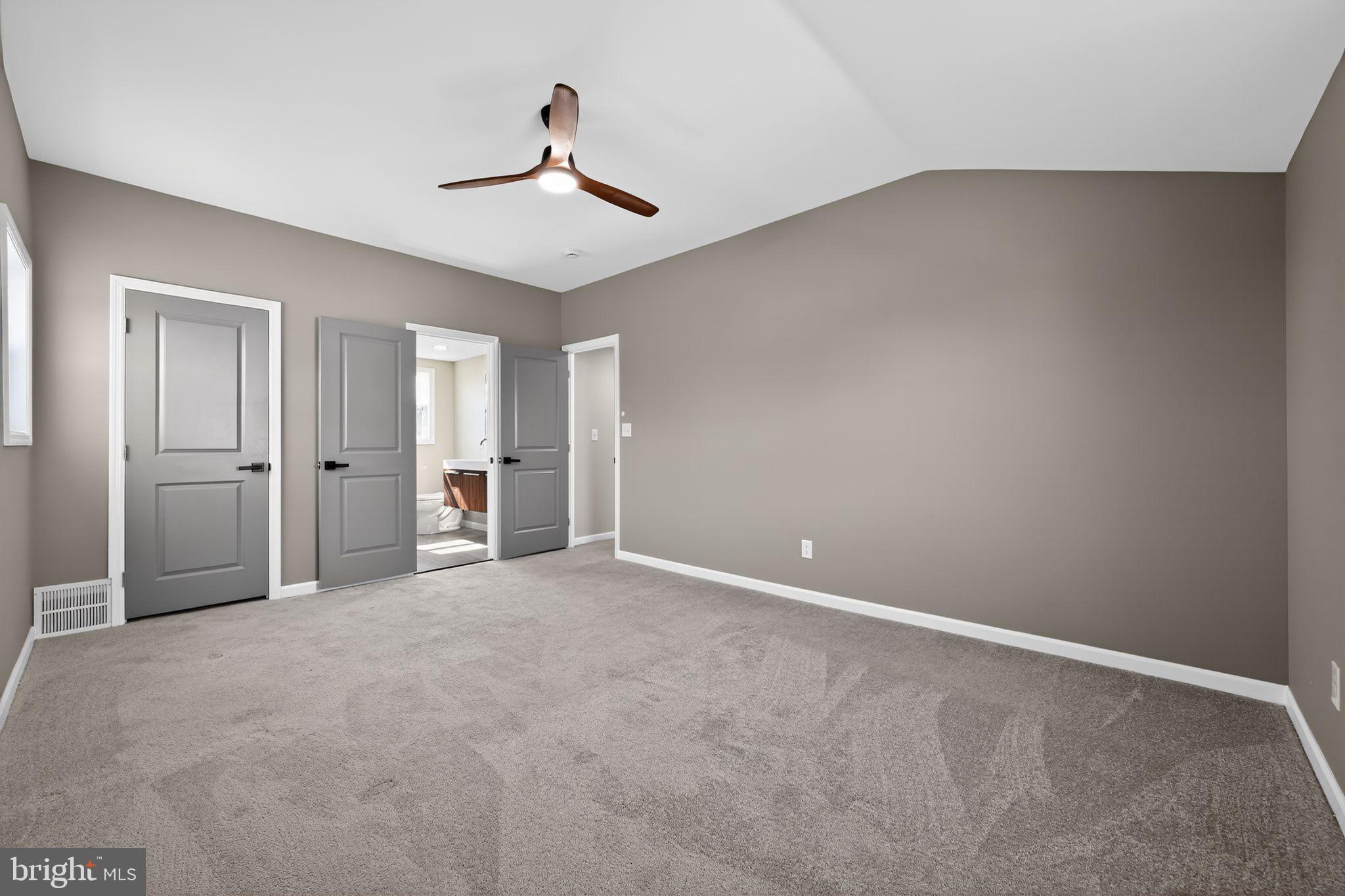 WILLOW MANOR FARMS - Residential