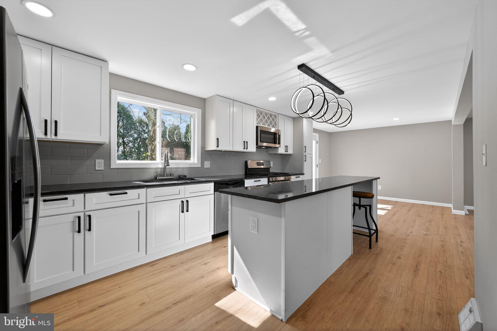 WILLOW MANOR FARMS - Residential