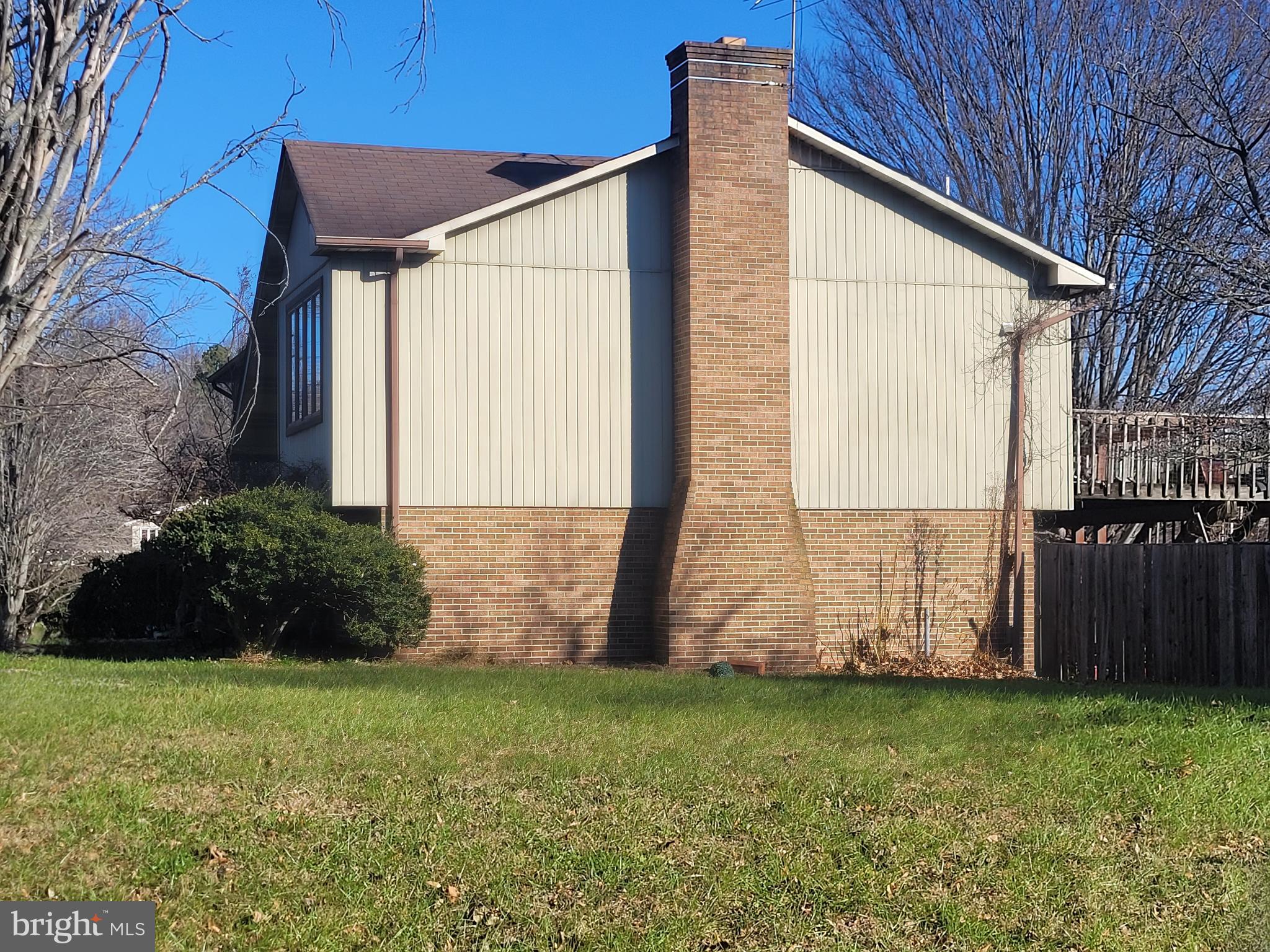 10201 PINE MEADOWS LANE