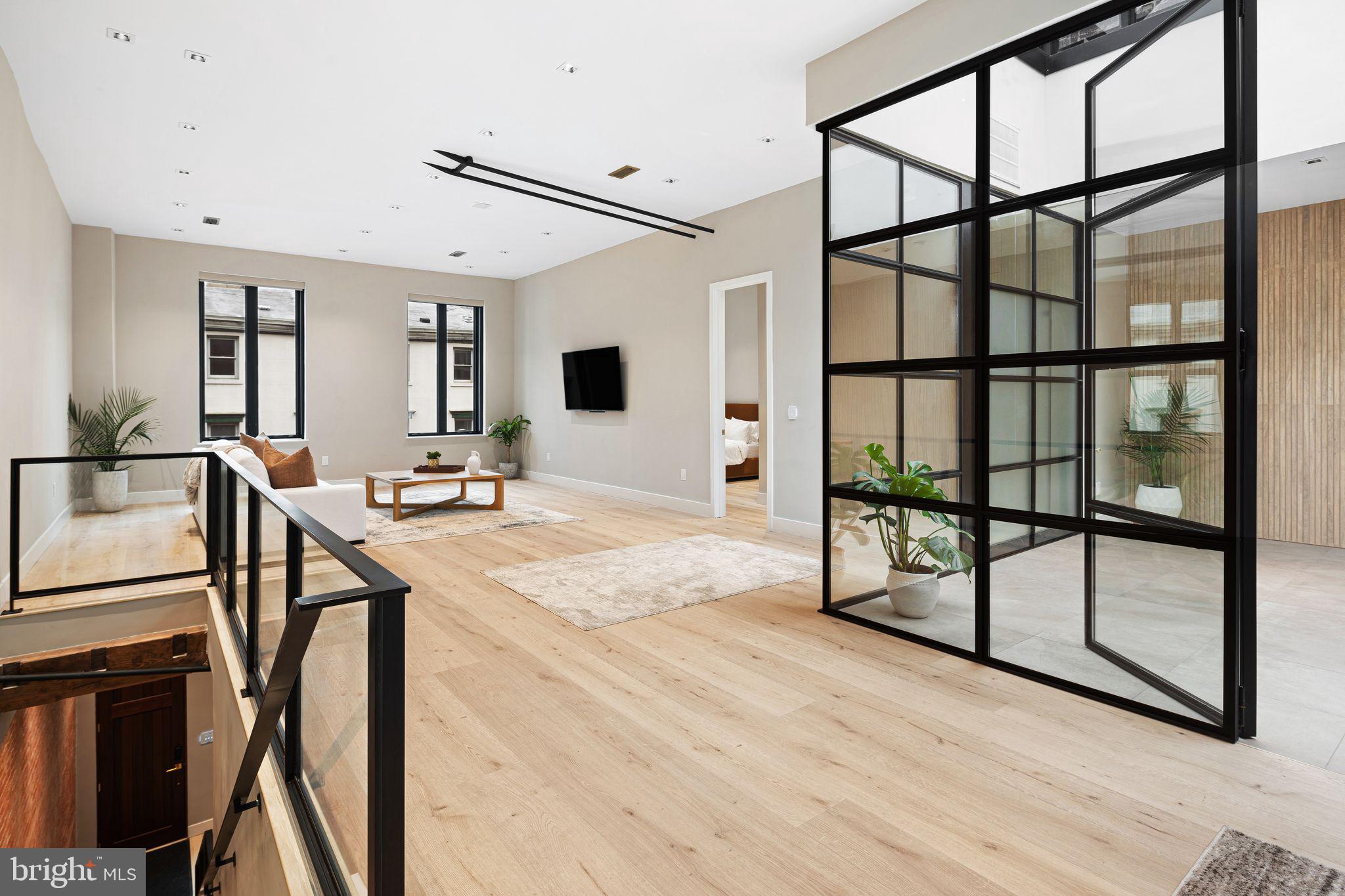 RITTENHOUSE SQUARE - Residential