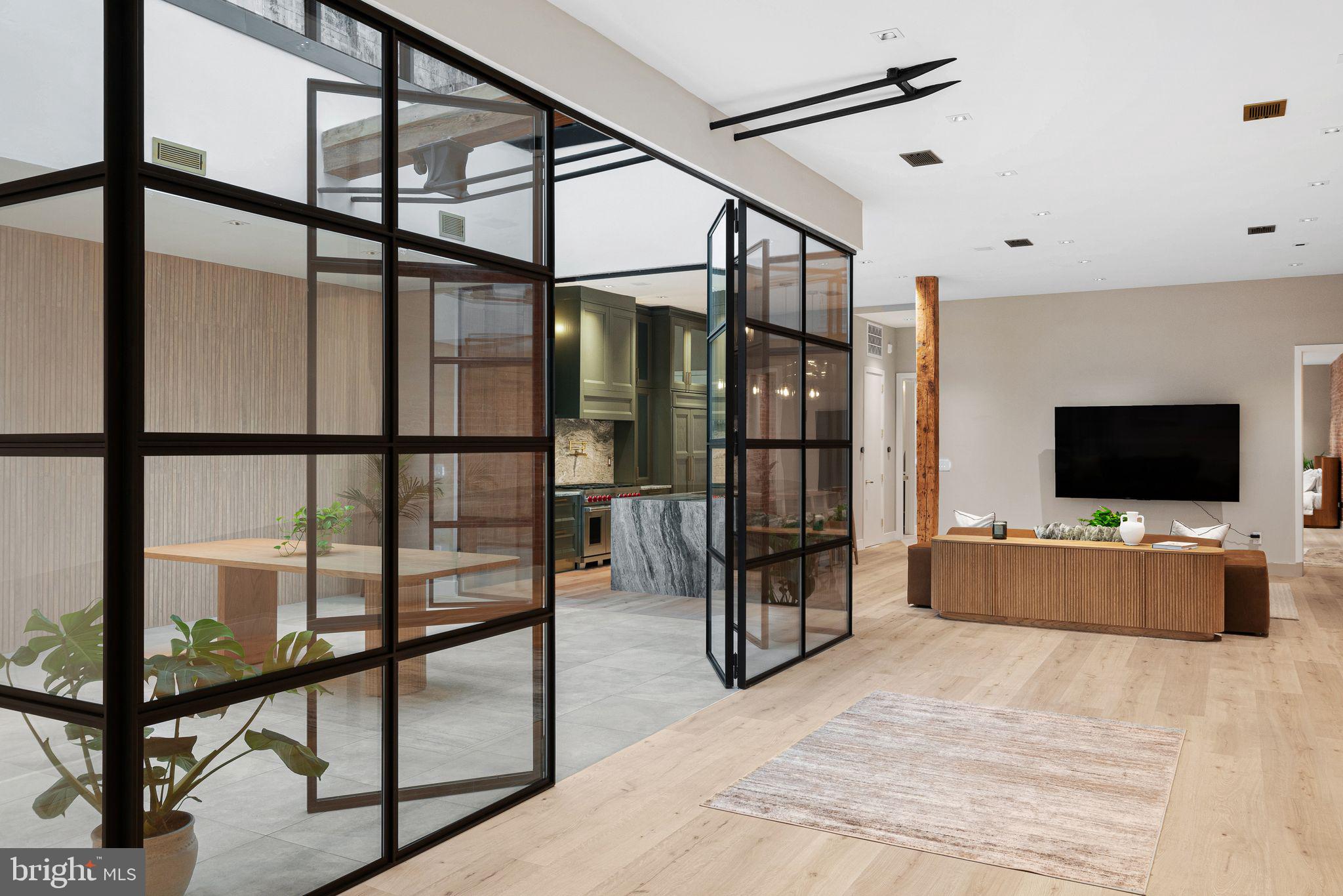 RITTENHOUSE SQUARE - Residential