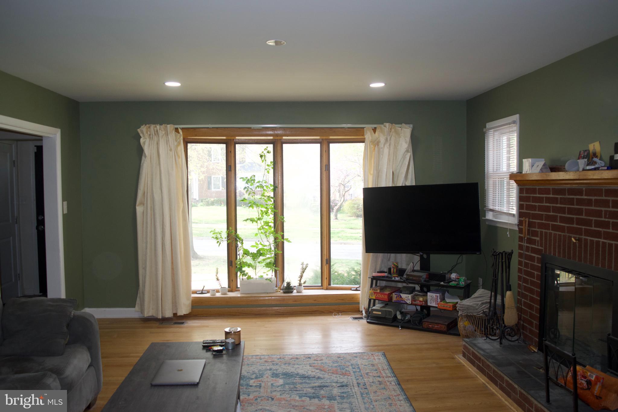 3104 DUNGLOW ROAD