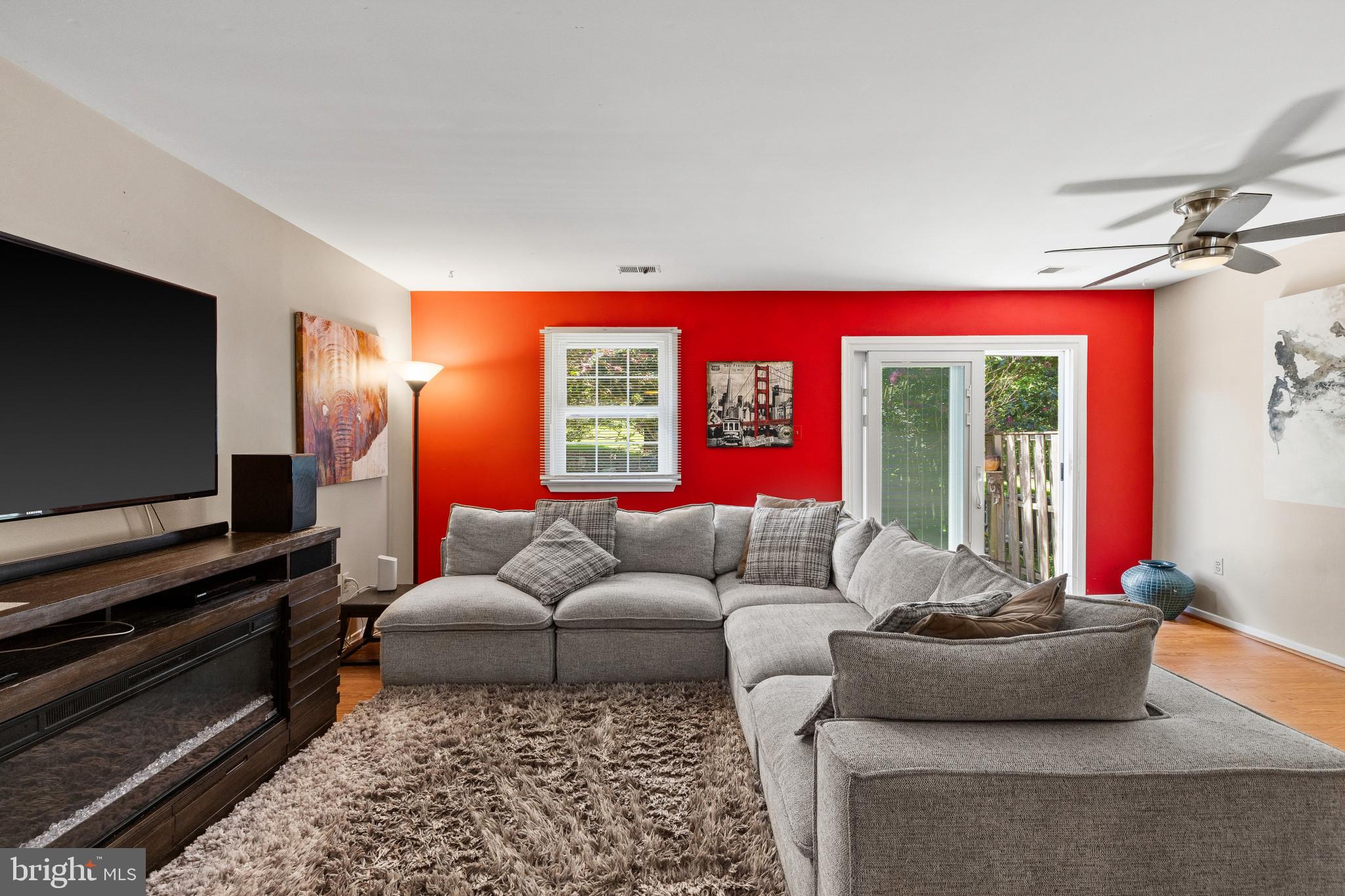 5765 YELLOWROSE COURT