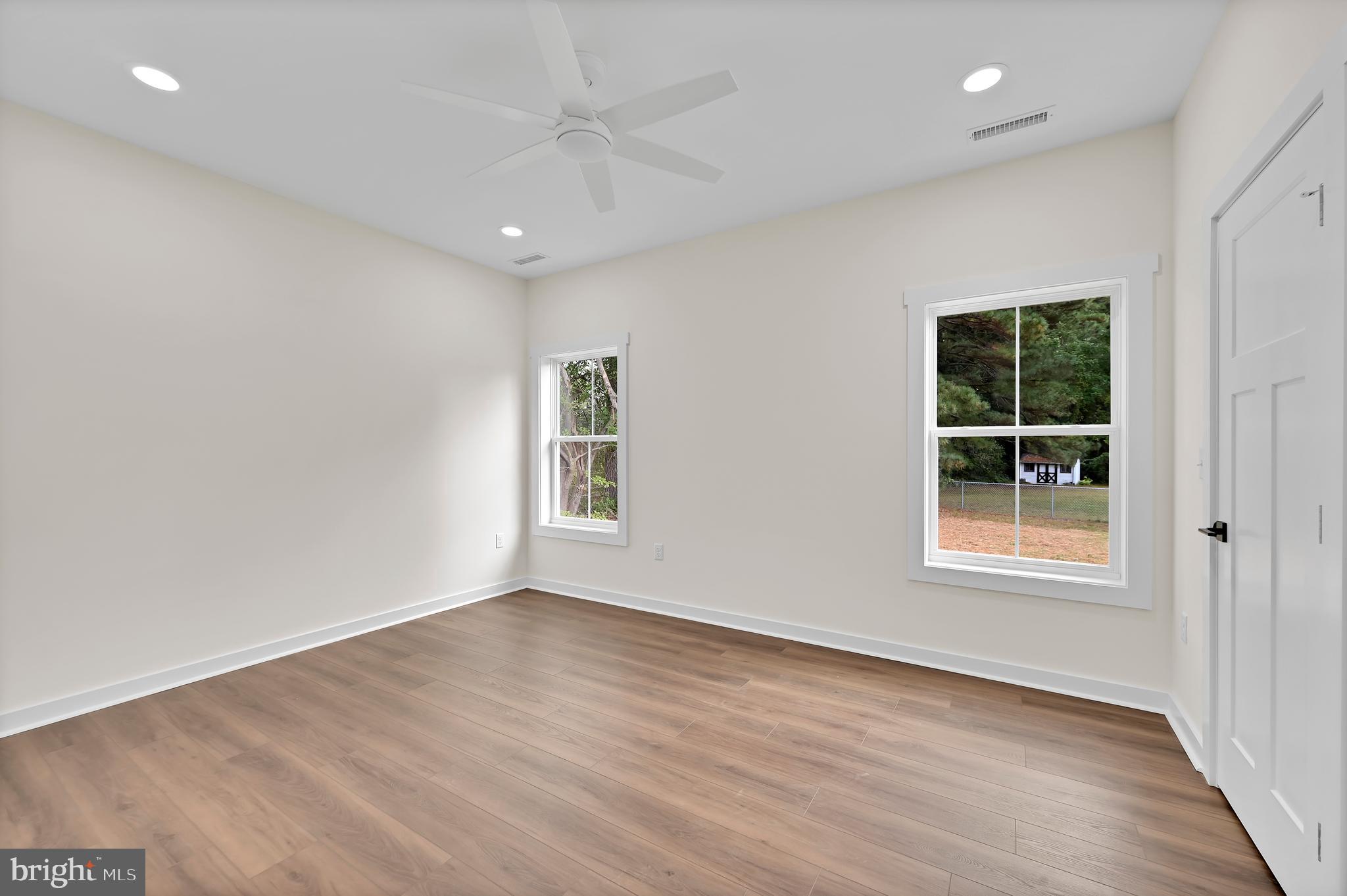 HOLLY HILL - Residential