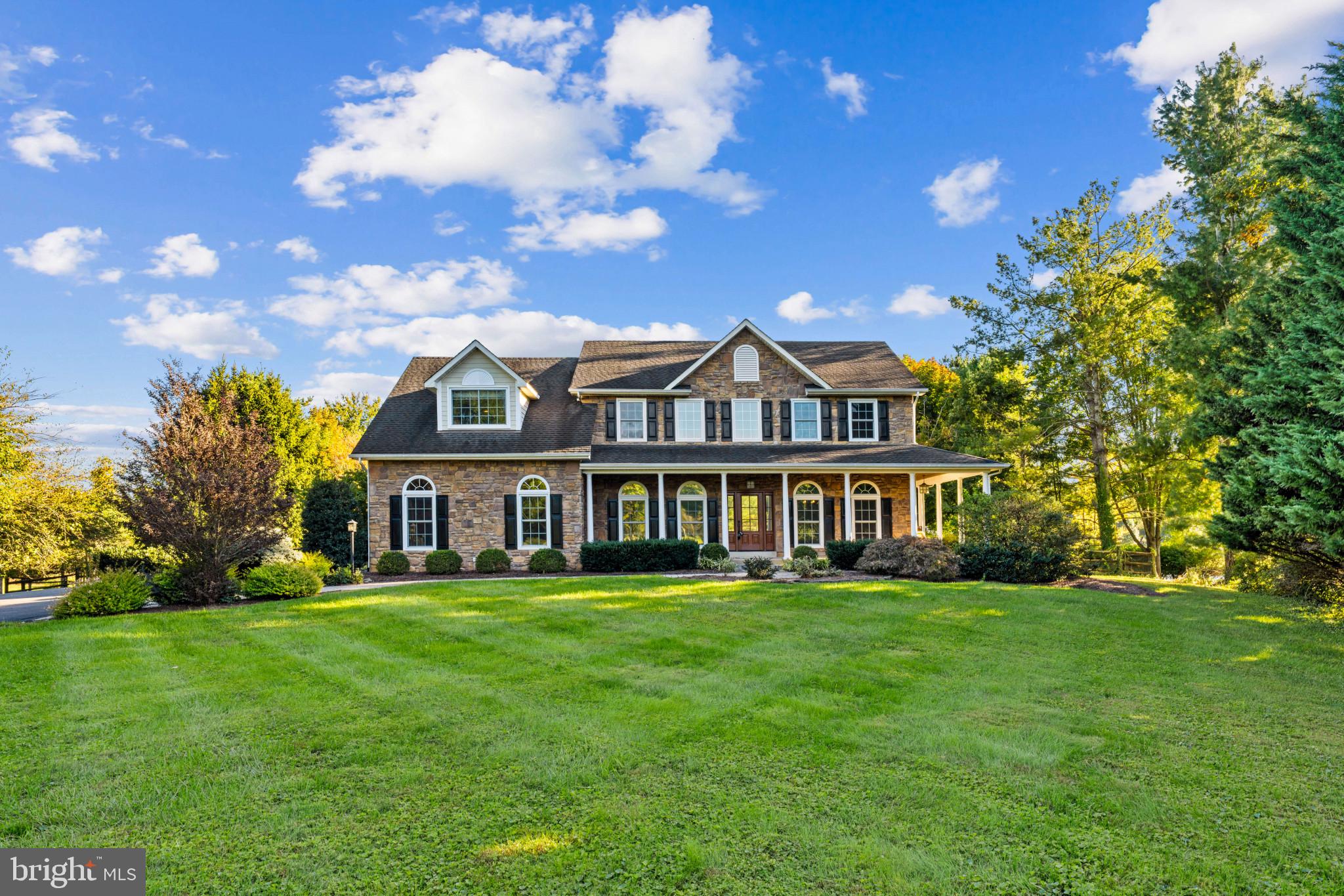 7203 LEETON COURT