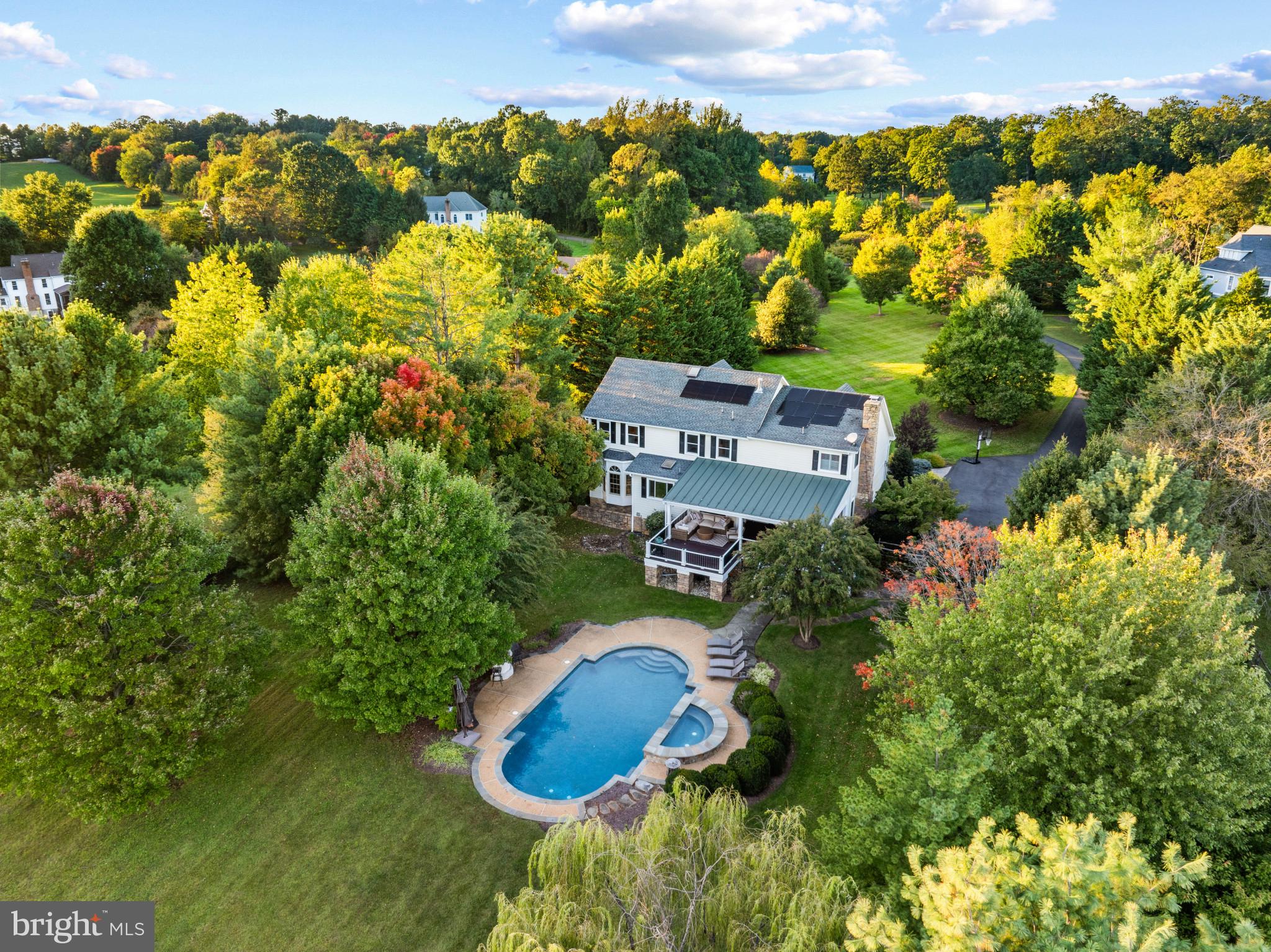 7203 LEETON COURT