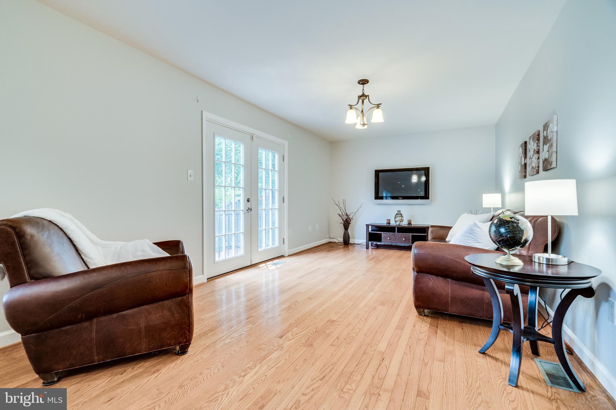 HENSLEY ESTATE - Residential