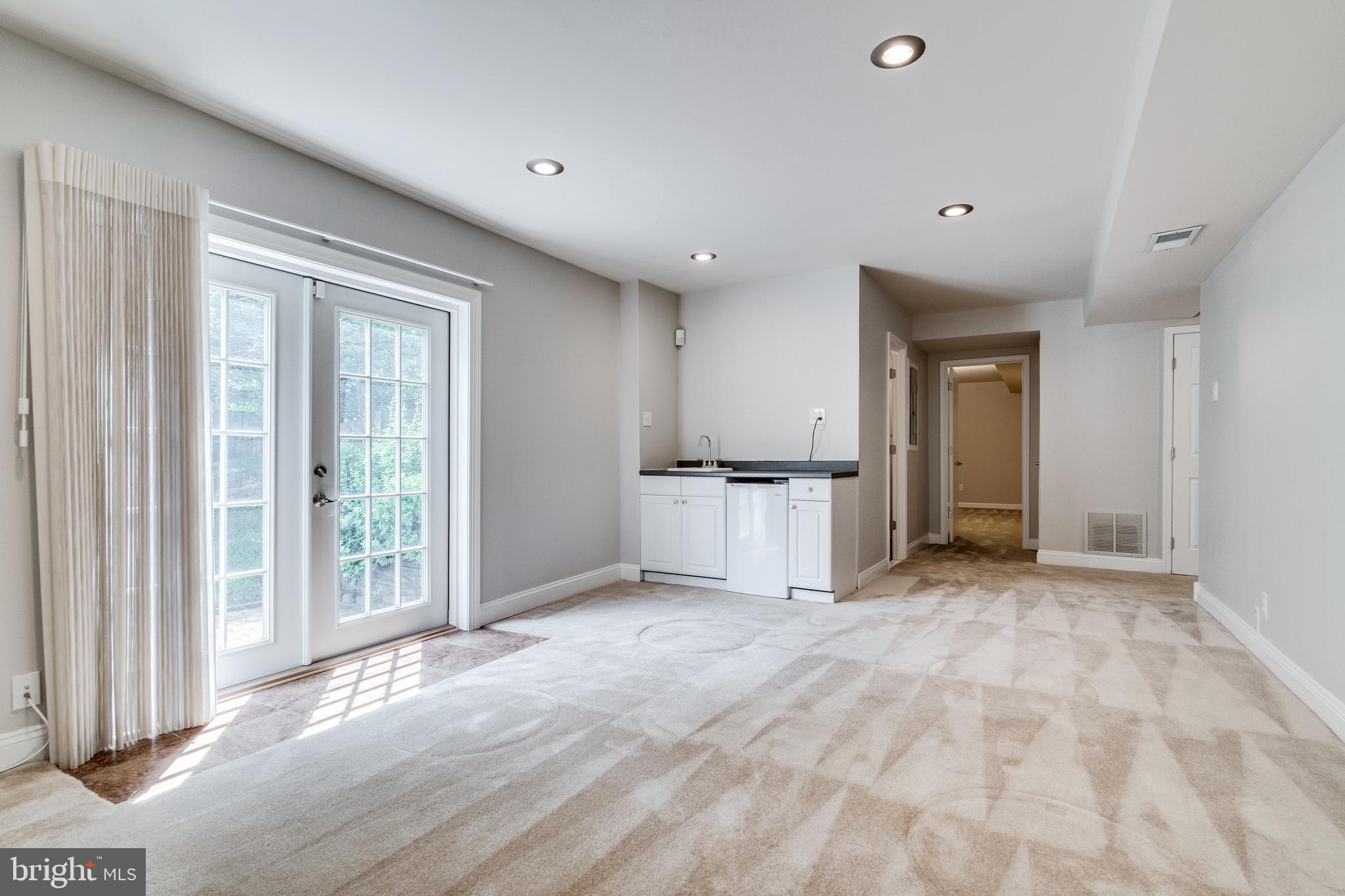 HENSLEY ESTATE - Residential