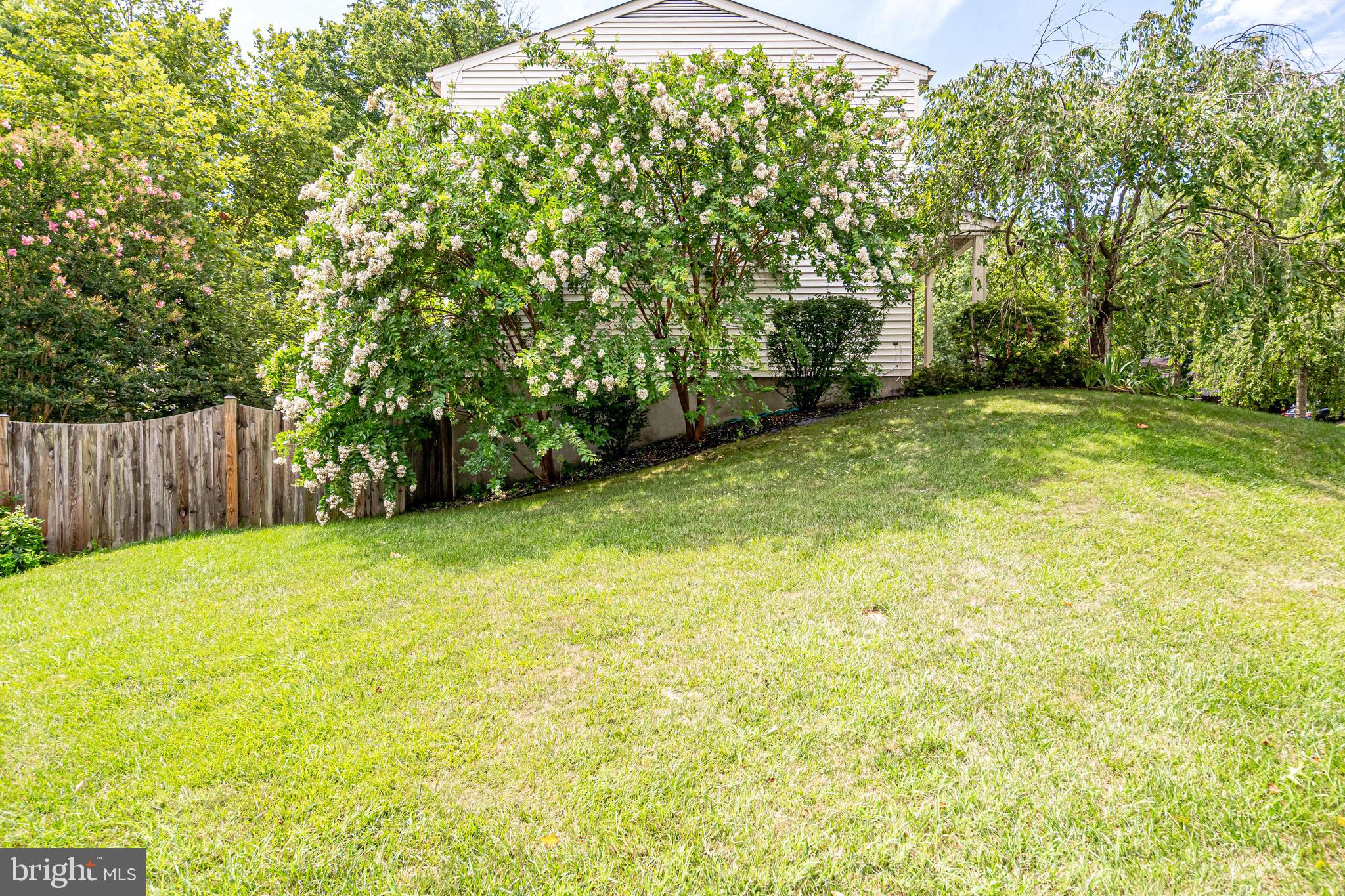 HENSLEY ESTATE - Residential