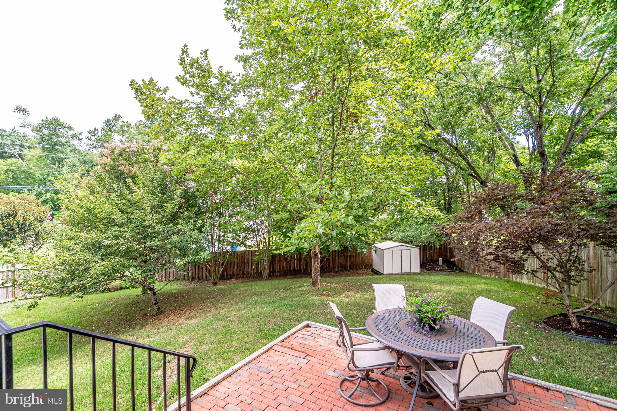 HENSLEY ESTATE - Residential