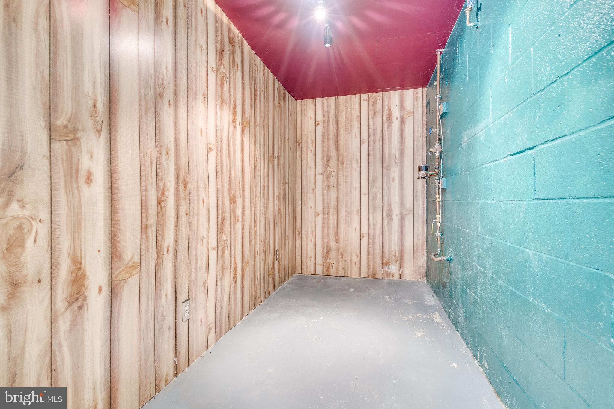 HENSLEY ESTATE - Residential