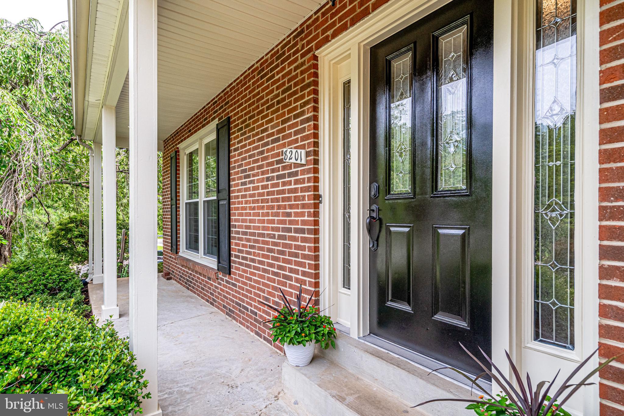 HENSLEY ESTATE - Residential