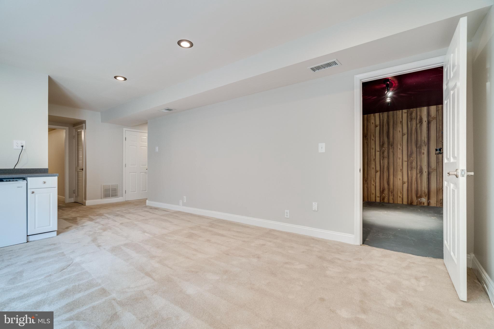 HENSLEY ESTATE - Residential