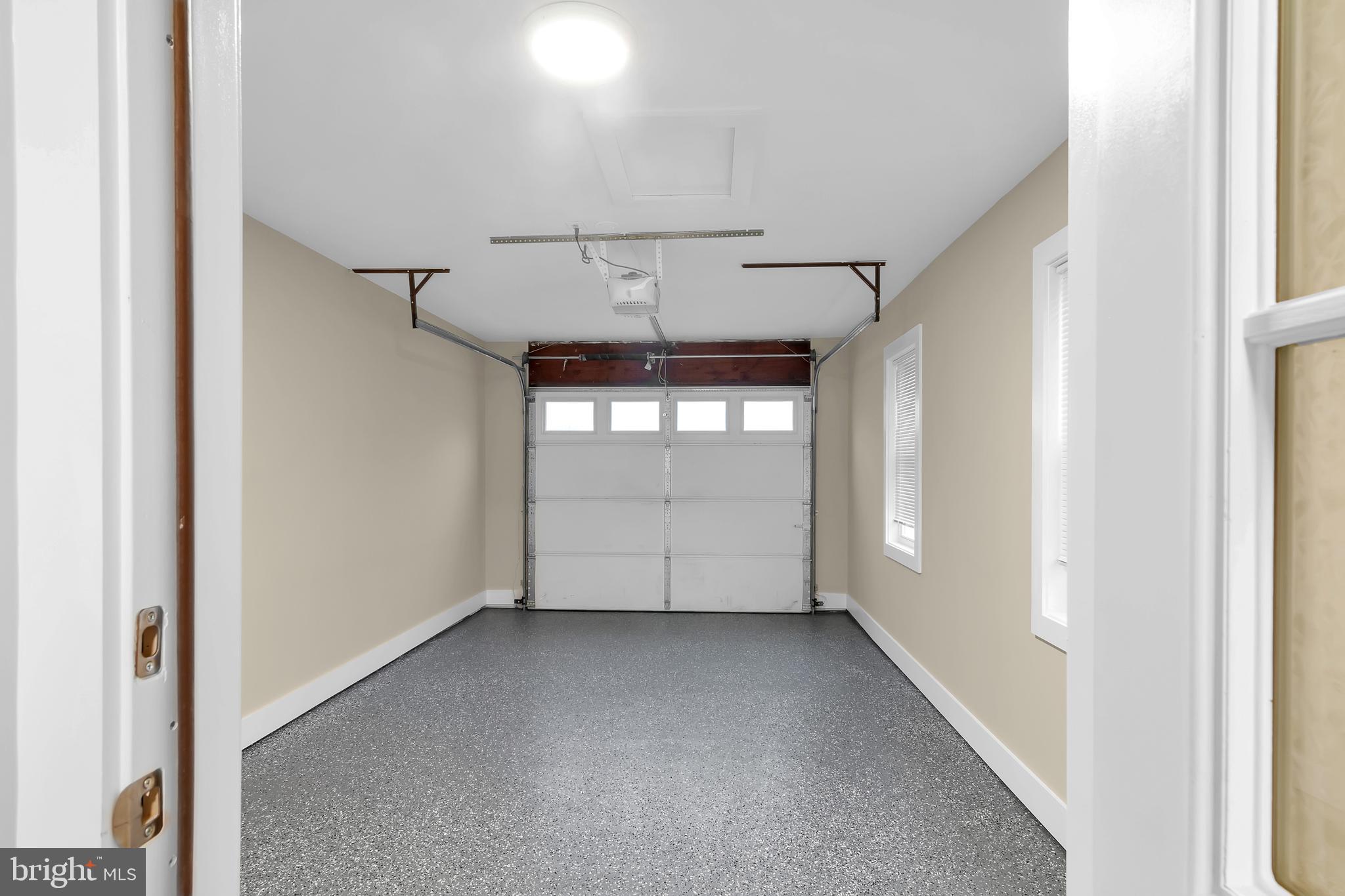 SNOWDEN OAKS - Residential