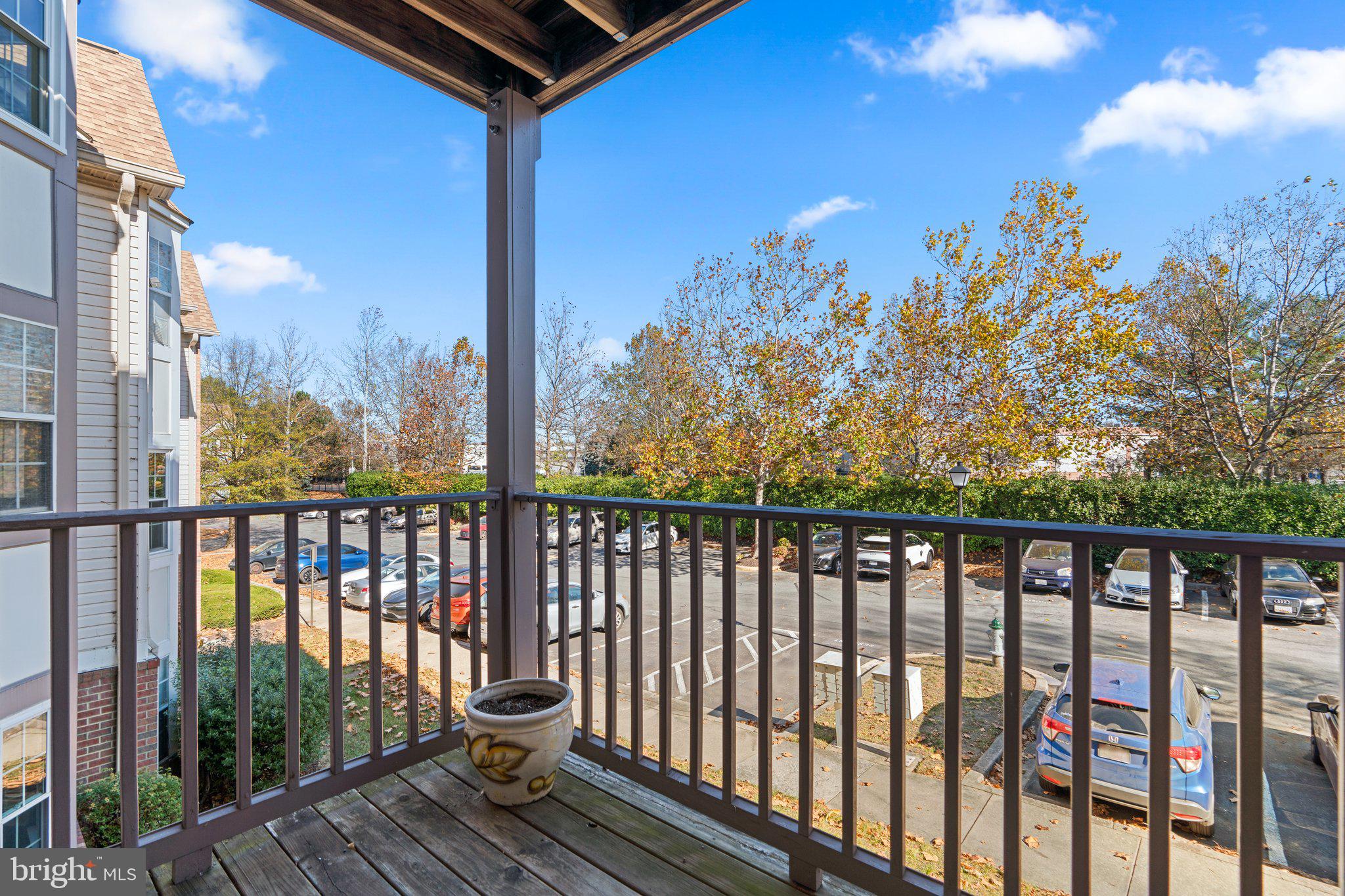 LAKE POINTE AT TOWN CENTER - Residential