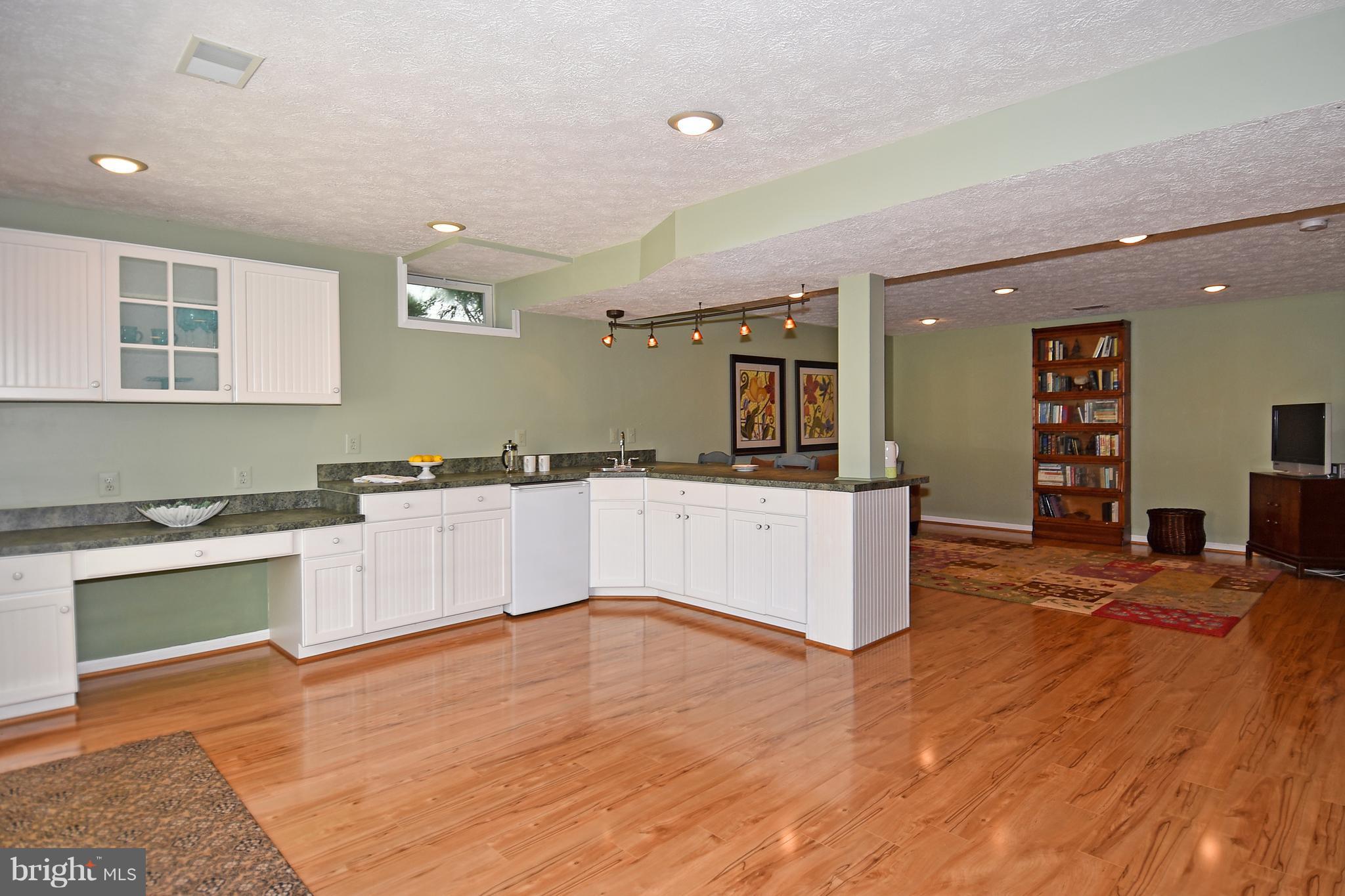 OLD WATERFORD - Residential