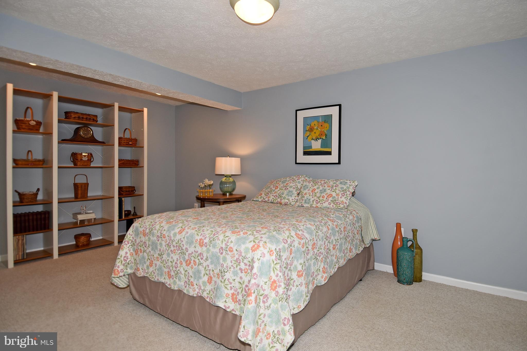 OLD WATERFORD - Residential