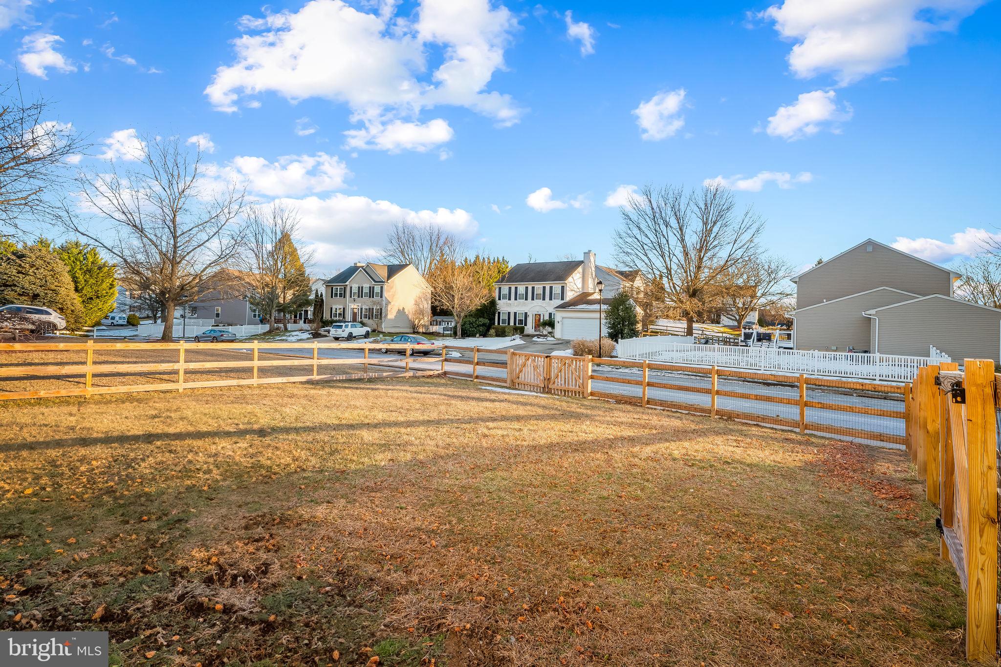 EAGLEVIEW ESTATES - Residential