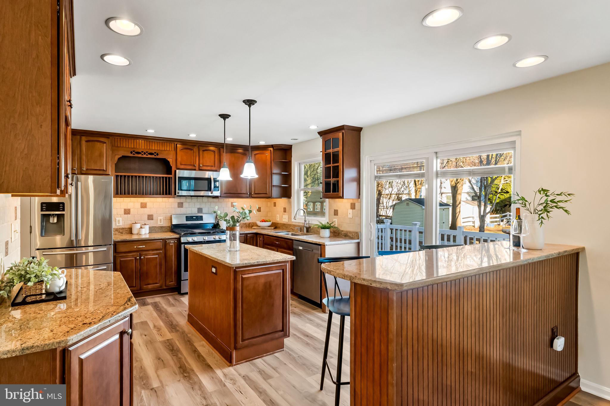 EAGLEVIEW ESTATES - Residential