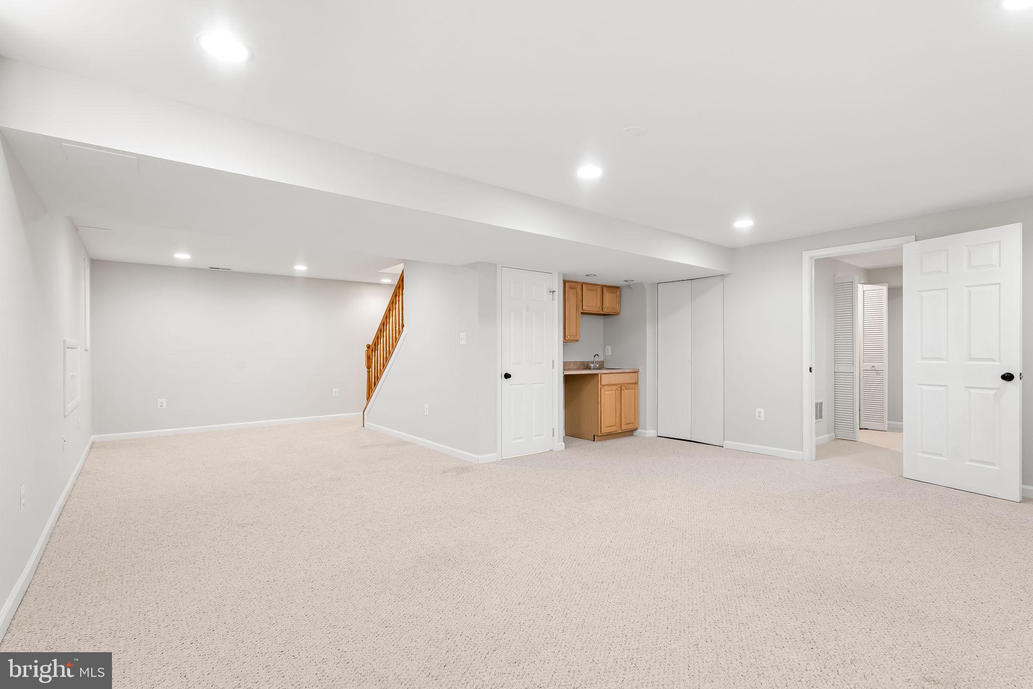 EAGLEVIEW ESTATES - Residential