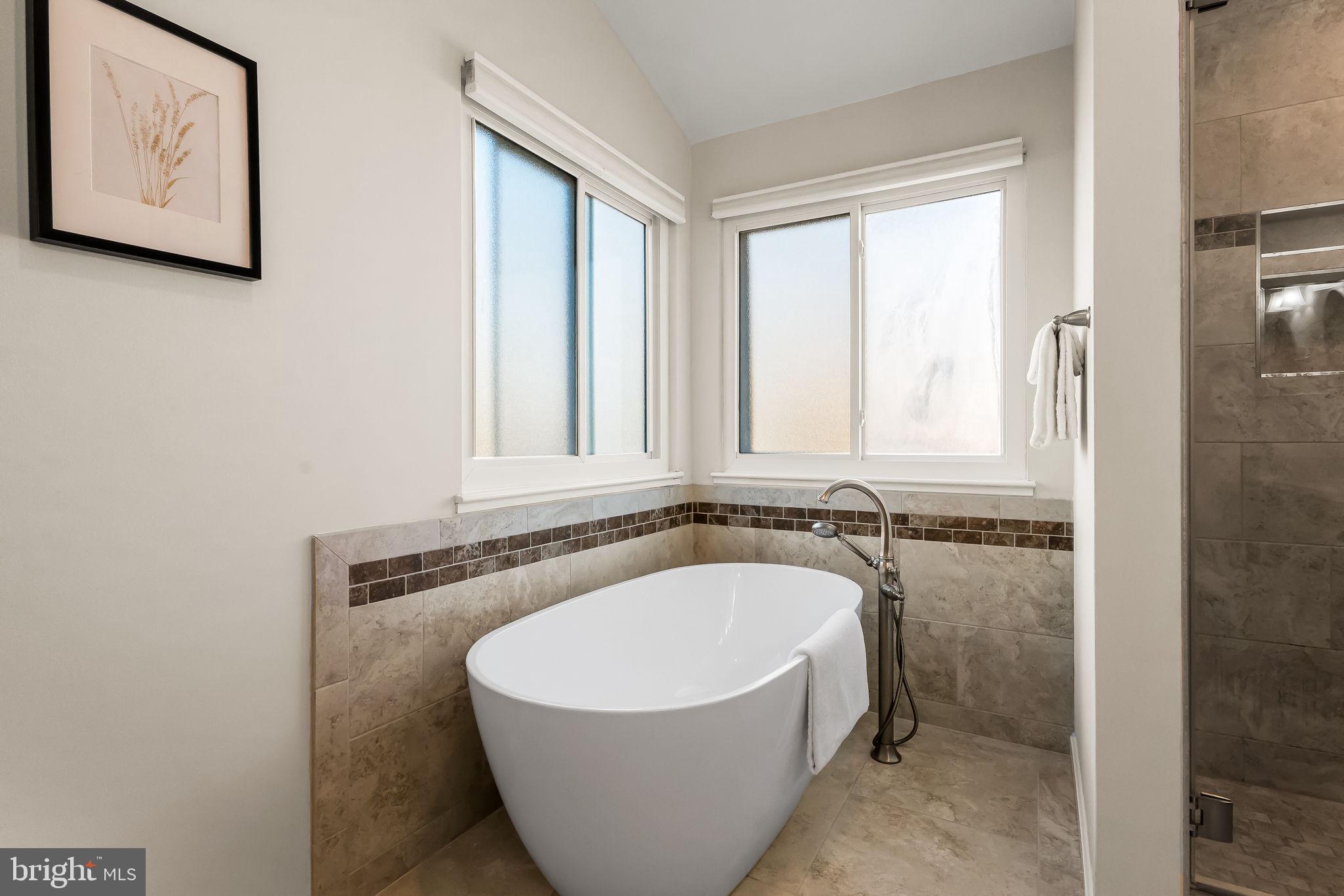 EAGLEVIEW ESTATES - Residential