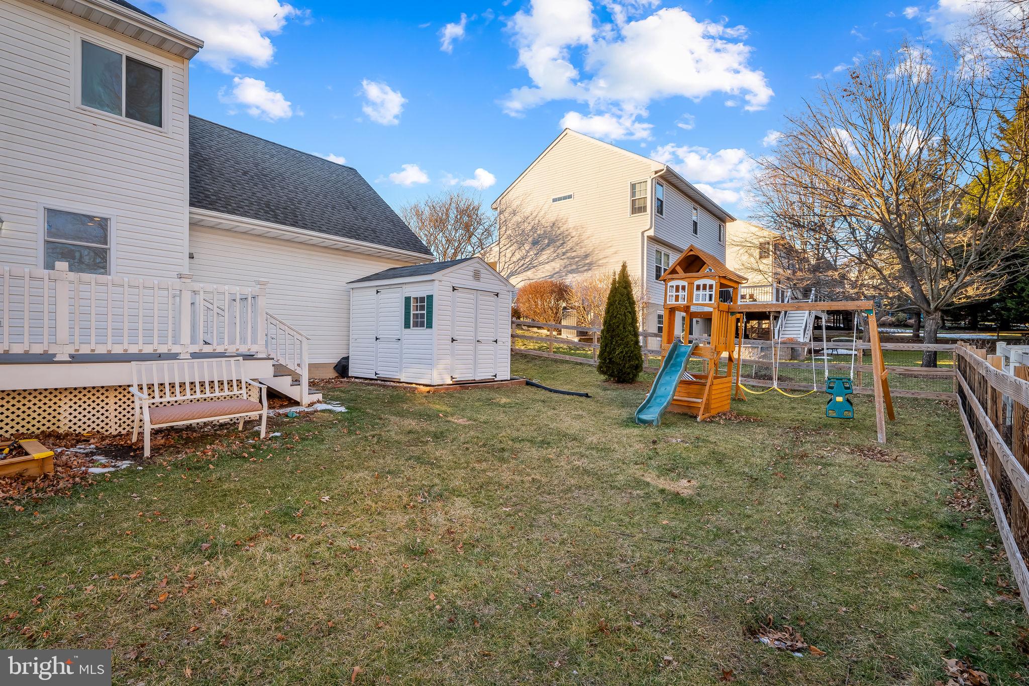 EAGLEVIEW ESTATES - Residential