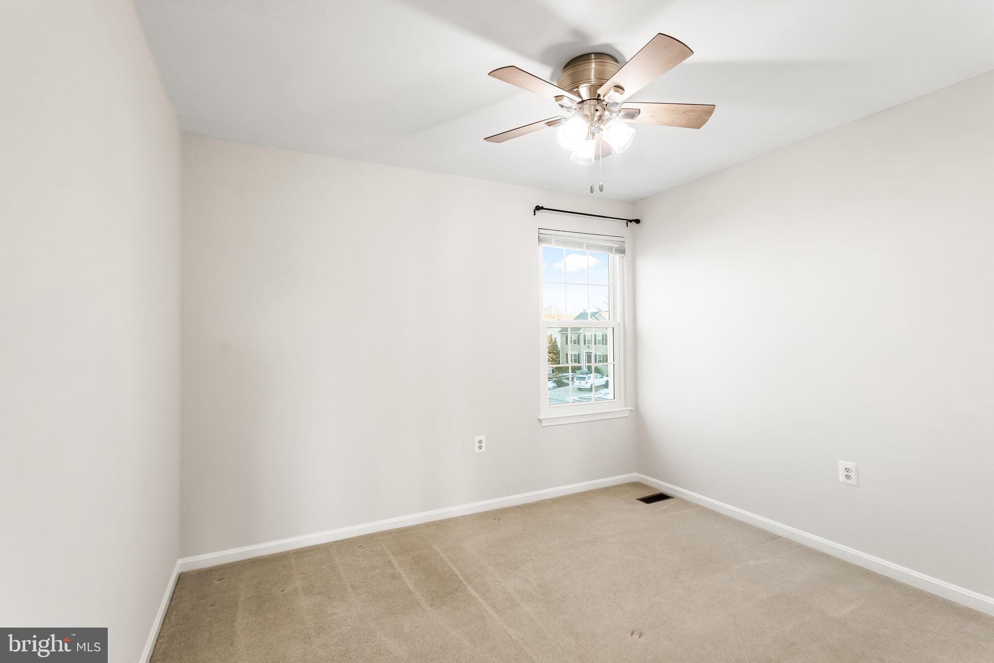 EAGLEVIEW ESTATES - Residential