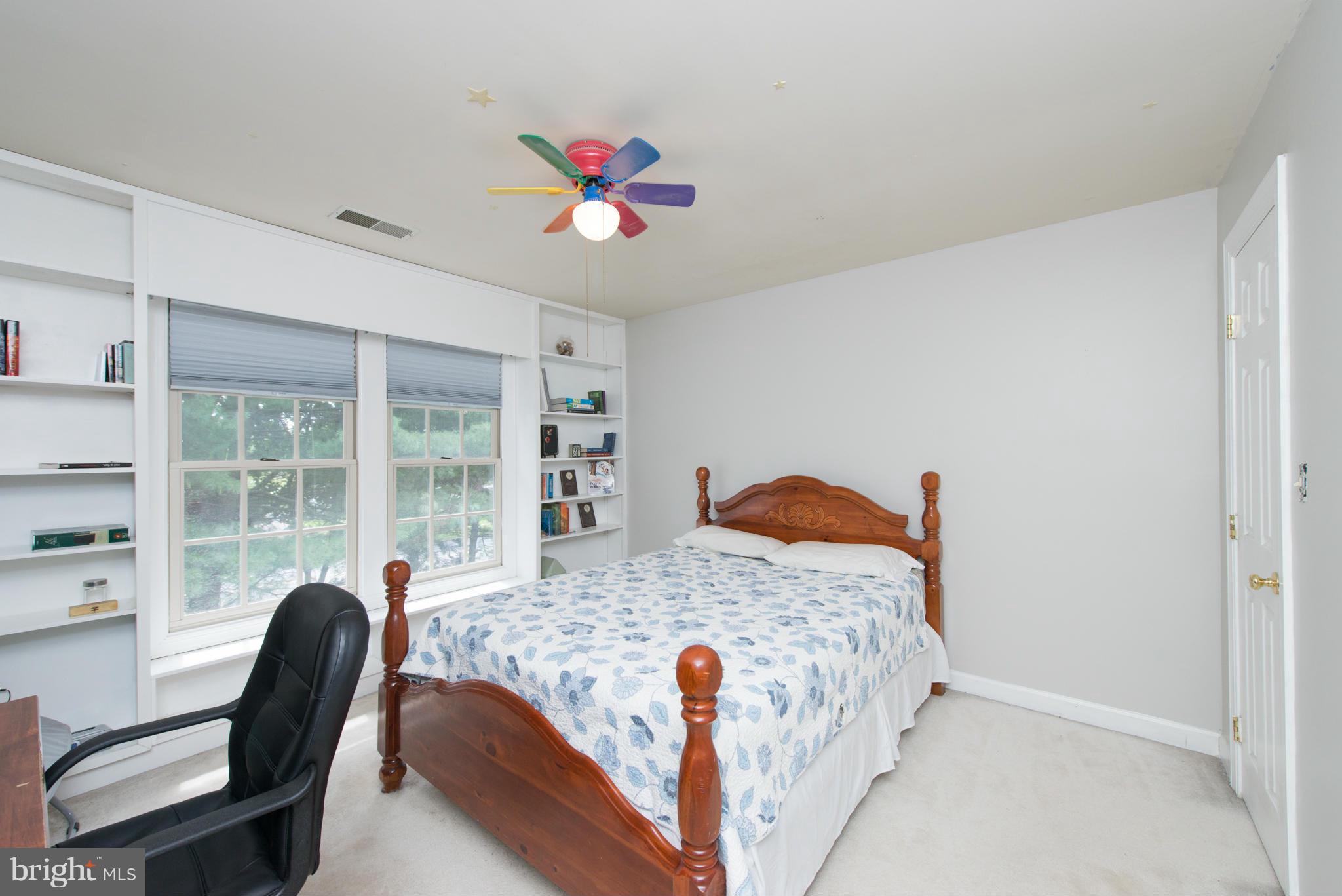 CROFTON CHASE - Residential