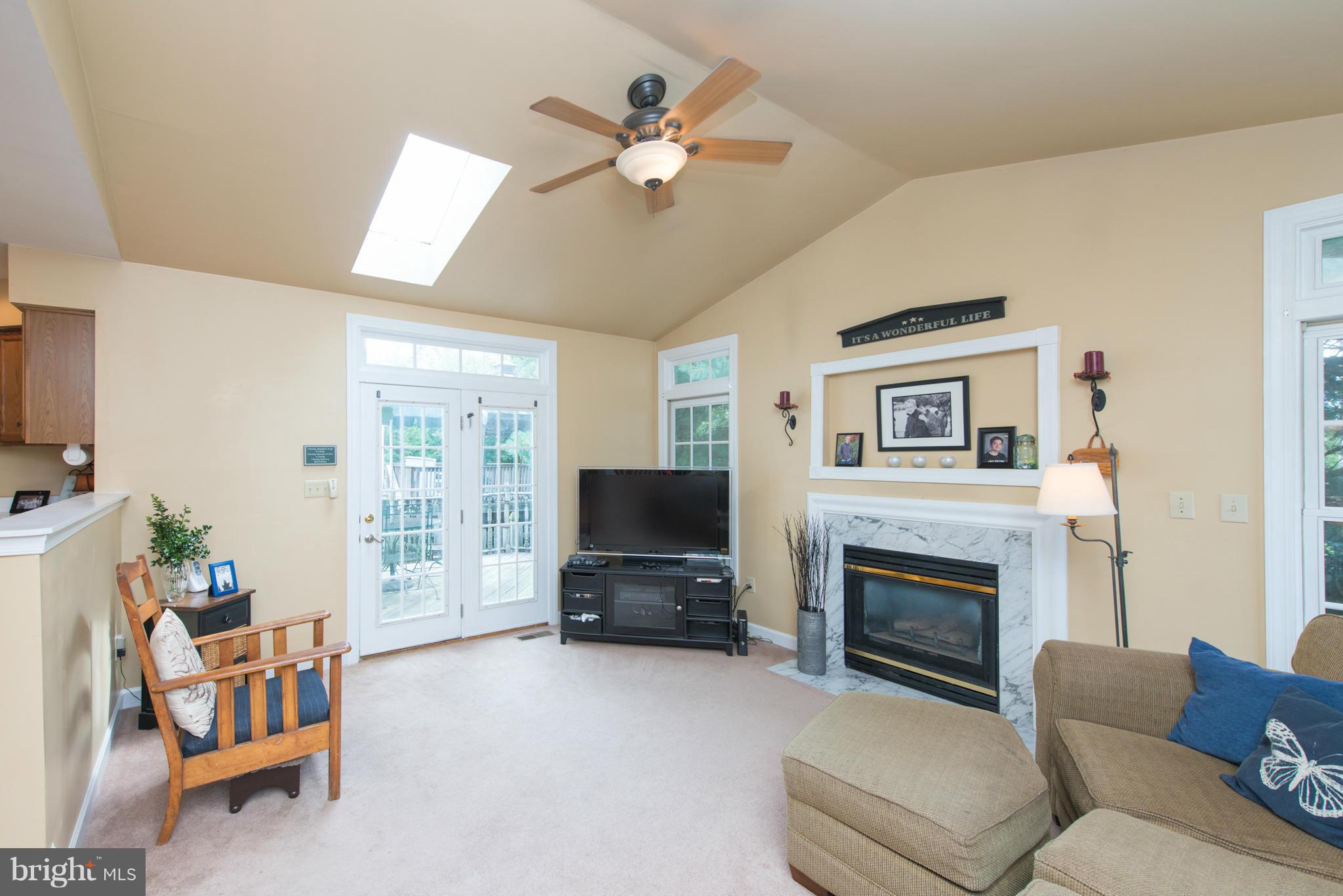 CROFTON CHASE - Residential